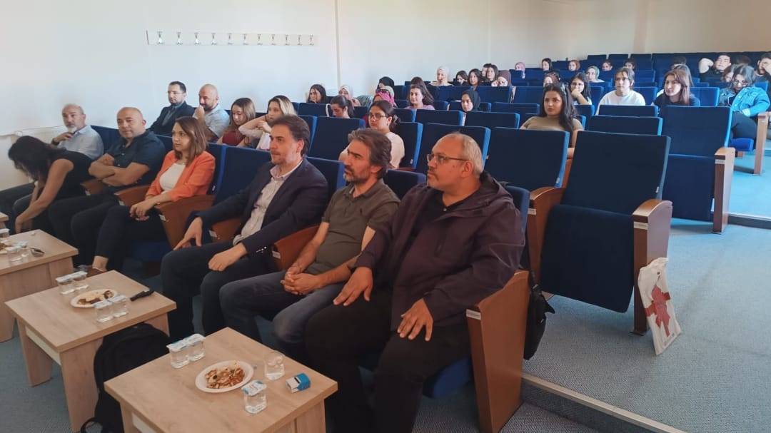 Afsü Şuhut Myo’da Tibbi̇ Tanida Yeni̇li̇kçi̇ Yöntemler Masaya Yatirildi2