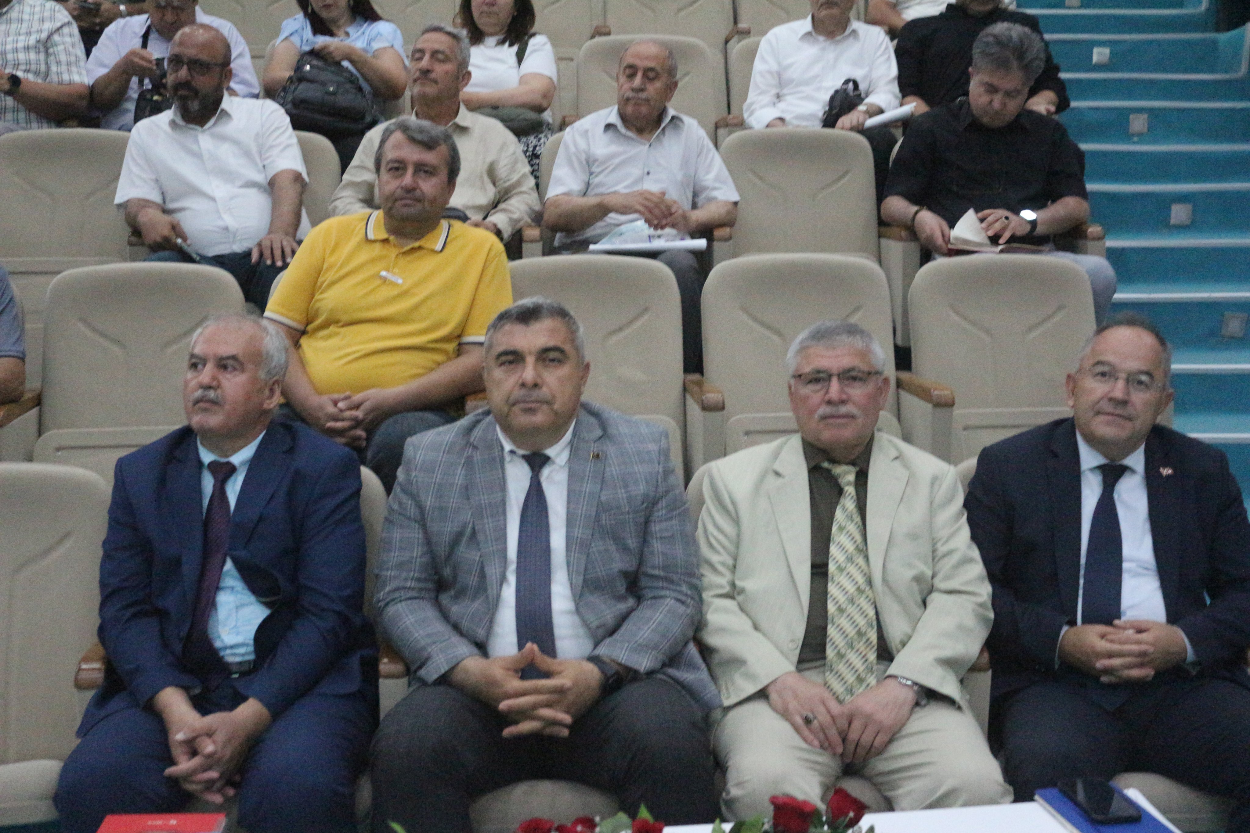 Afyon’da Eği̇ti̇mde Yil Sonu Değerlendi̇rmesi̇ Yapildi