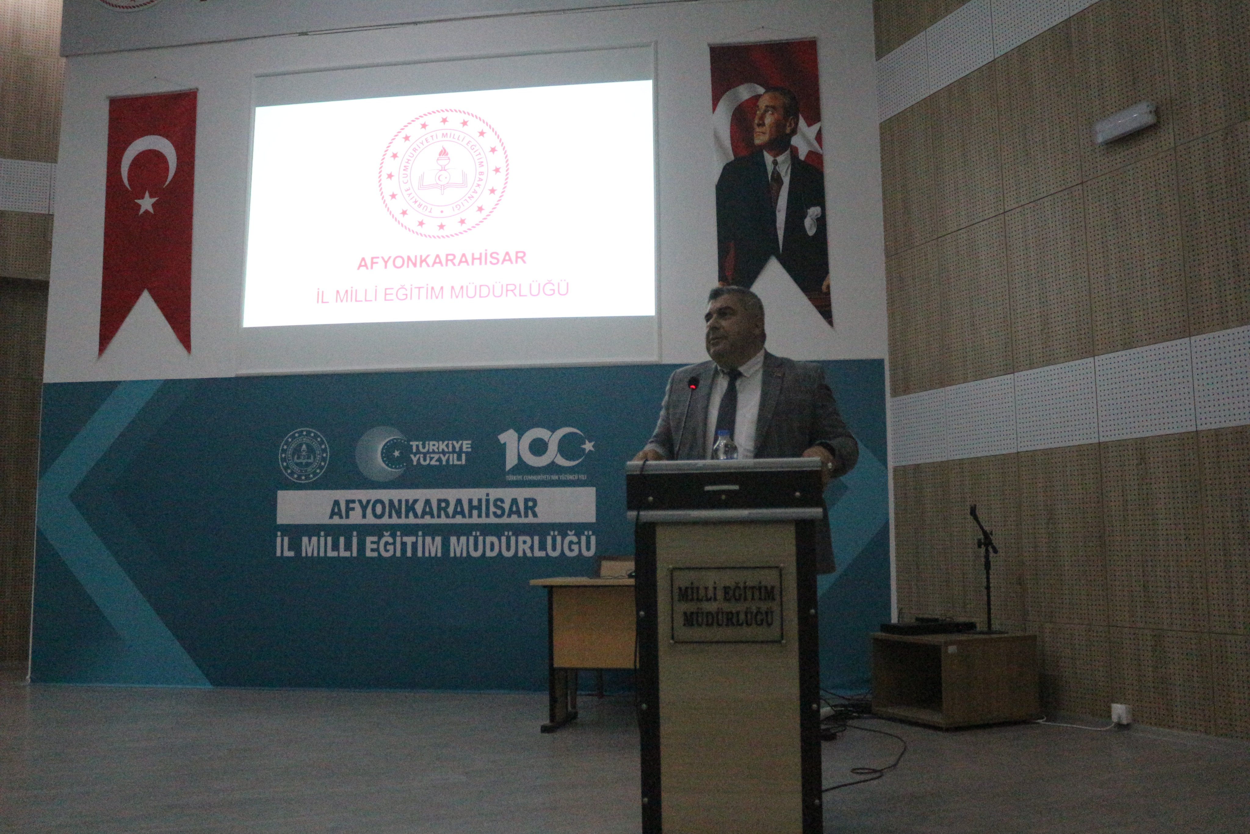 Afyon’da Eği̇ti̇mde Yil Sonu Değerlendi̇rmesi̇ Yapildi1