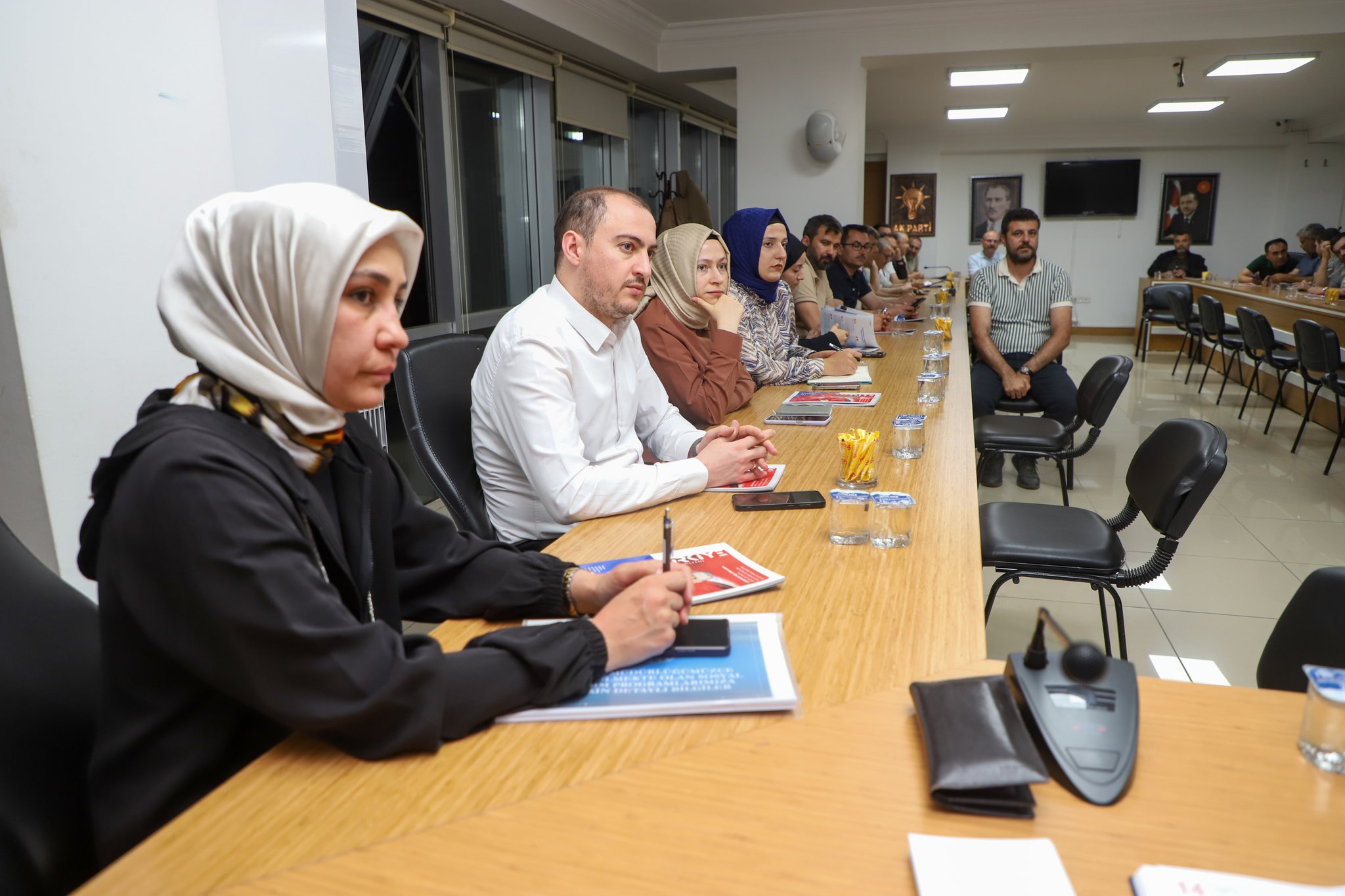 Ak Parti̇ Afyon Teşki̇lati Haftalik Değerlendi̇rme Toplantisini Gerçekleşti̇rdi̇!7