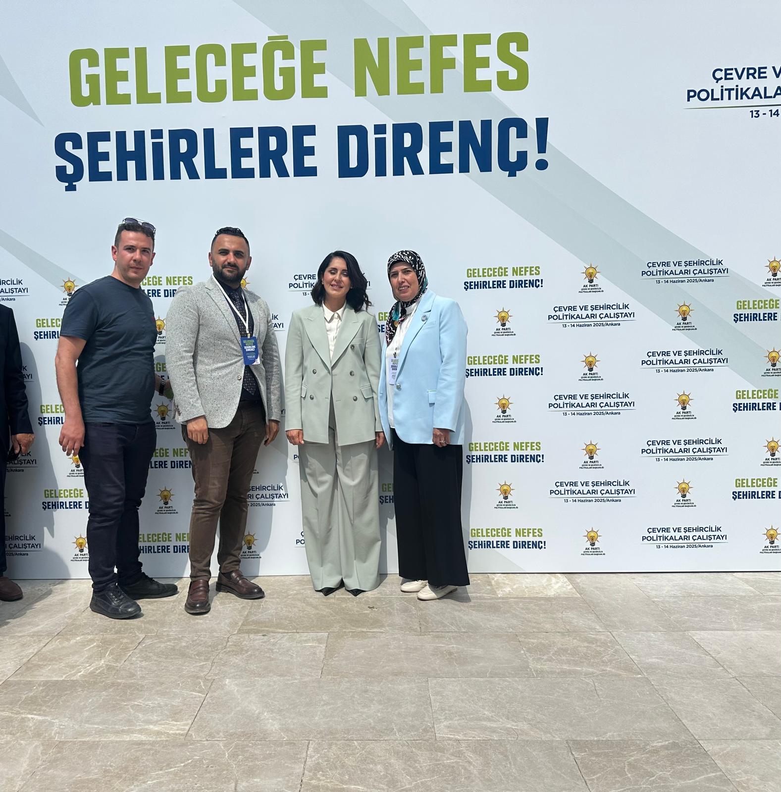 Ak Parti̇ Afyon’dan Çevre Ve Şehi̇rci̇li̇k Çaliştayi'na Katilim