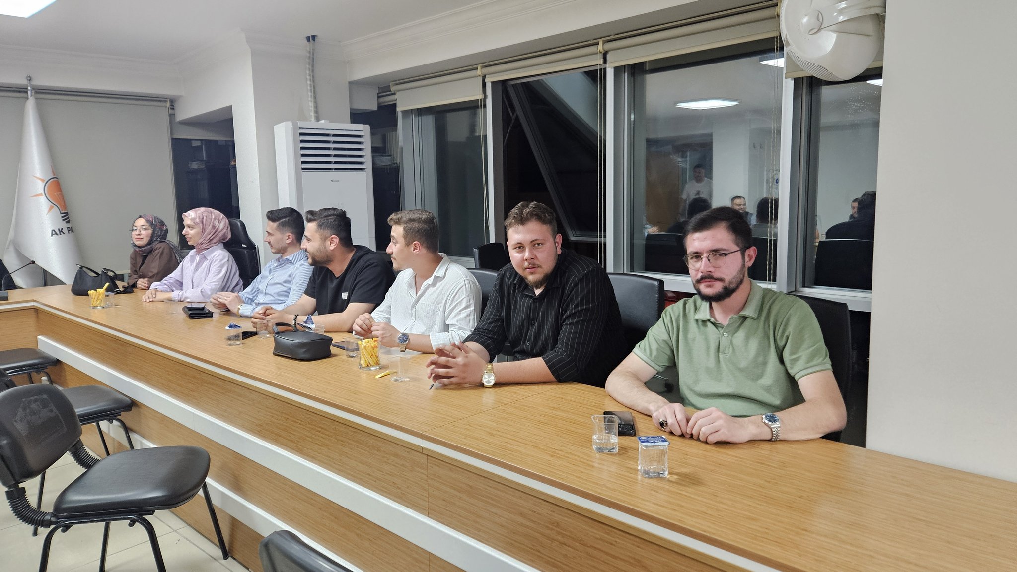 Ak Parti̇ Gençli̇k Kollari, Haftalik Toplantisini Gerçekleşti̇rdi̇1