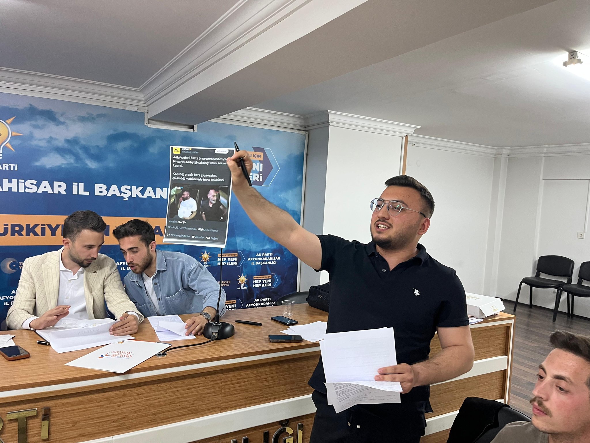 Ak Parti̇ Gençli̇k Kollari’ndan Coşkulu Münazara Yarişmasi2