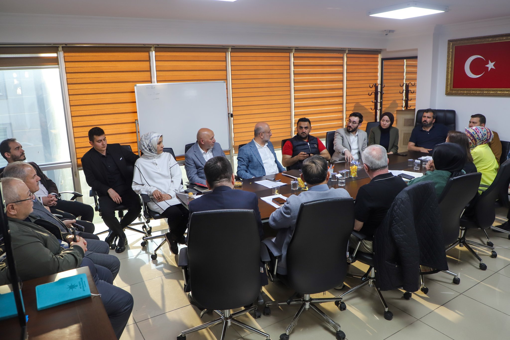 Ak Parti̇ Haftalik Toplantisi Neler Görüşüldü