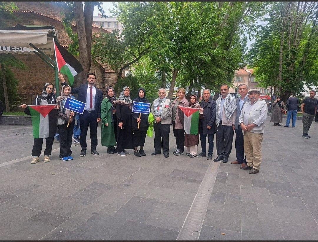 Ak Parti̇’den Gazze Ve Kudüs’e Destek Mavi̇ Marmara Şehi̇tleri̇ Anildi