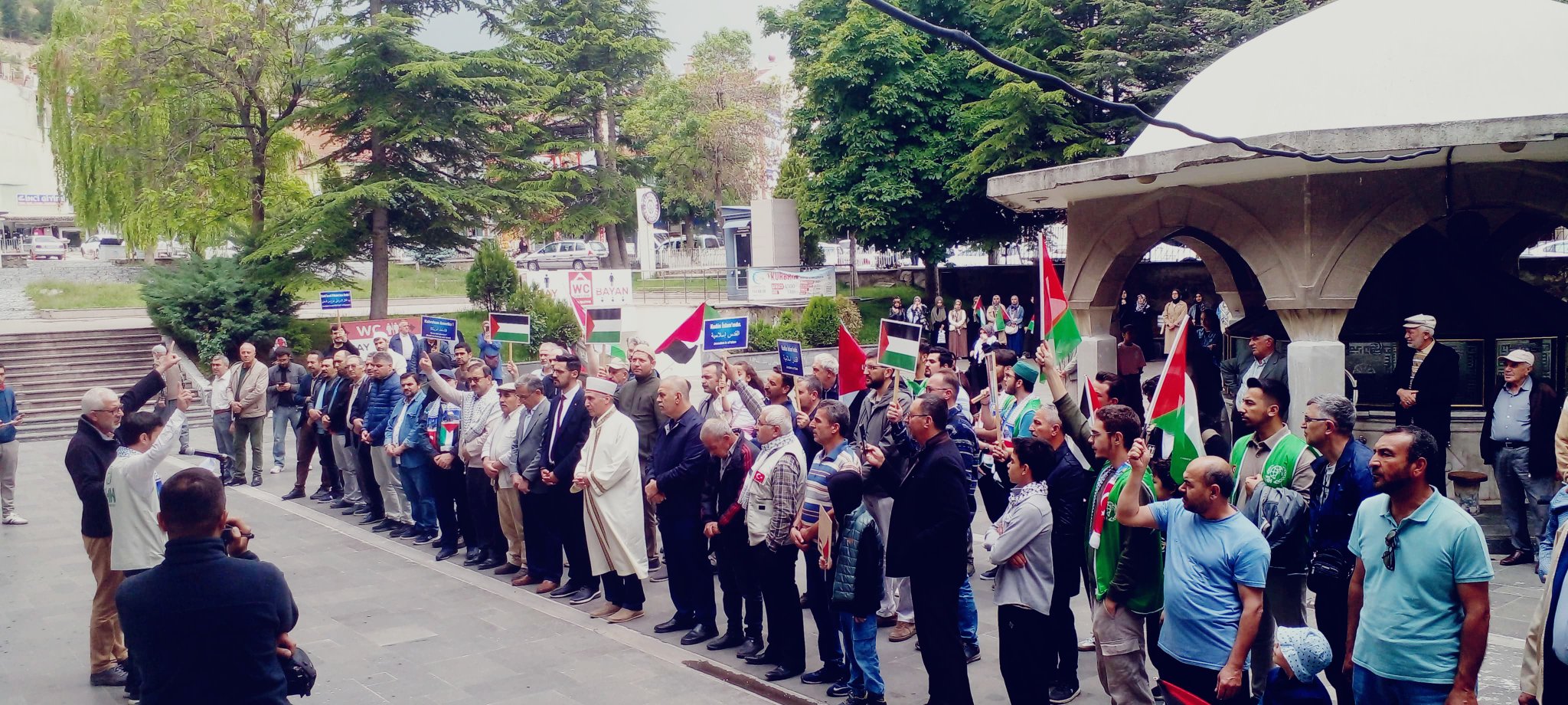 Ak Parti̇’den Gazze Ve Kudüs’e Destek Mavi̇ Marmara Şehi̇tleri̇ Anildi3