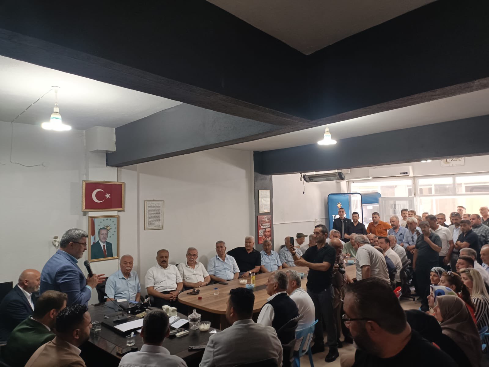 Ak Parti̇li̇ Veki̇llerden Kurban Bayrami'nda Teşki̇latlara Tam Kadro Zi̇yaret2