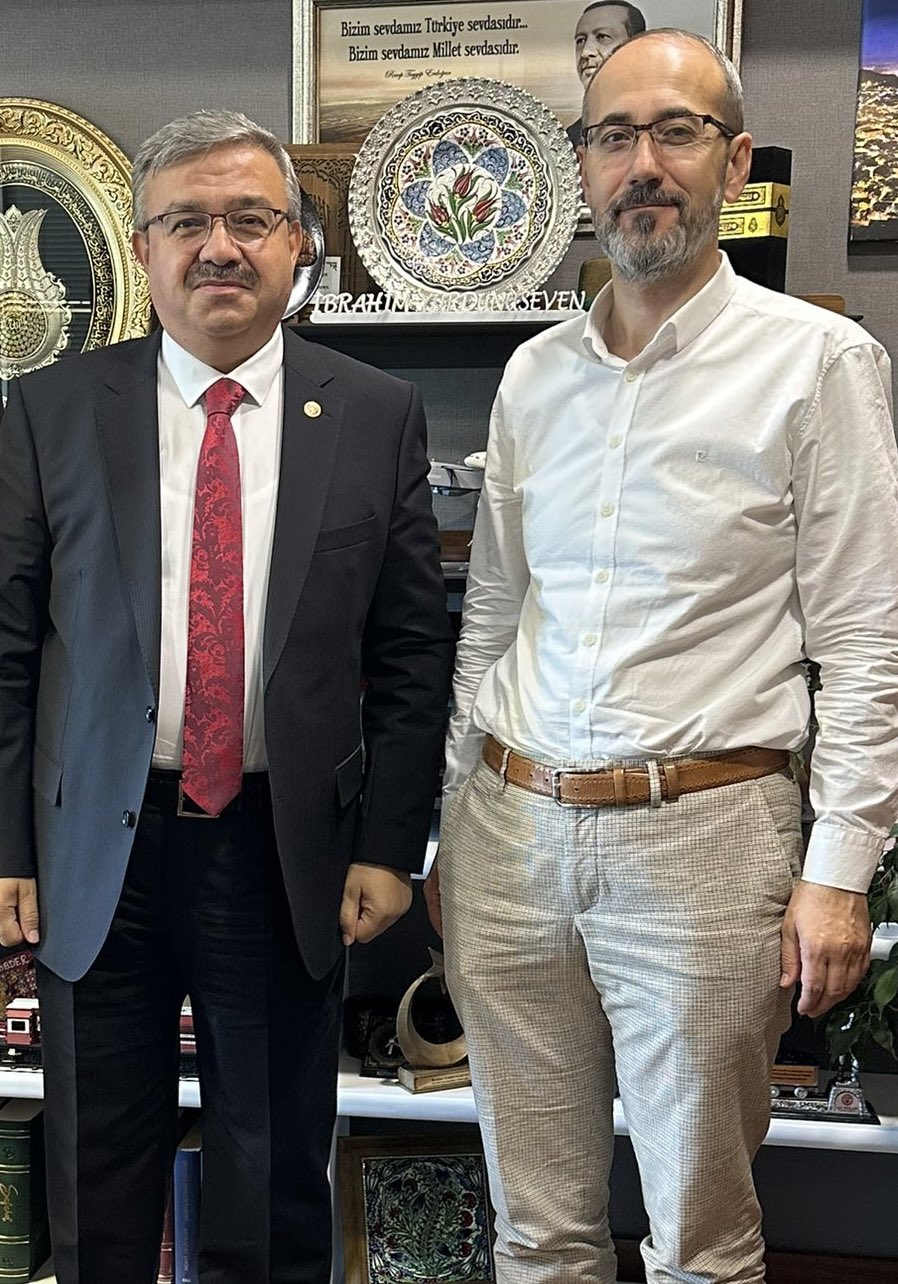 Ak Parti̇li̇ Veki̇llerden Yeni̇ Sağlik Müdürü Öztürk’e Tebri̇k Ve Başari Di̇leği̇