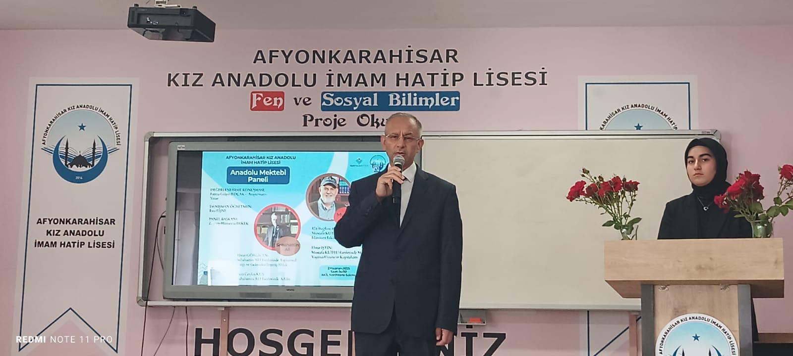 Aki̇l’de Mustafa Kutlu Ve Sabahatti̇n Ali̇ Konuşuldu1