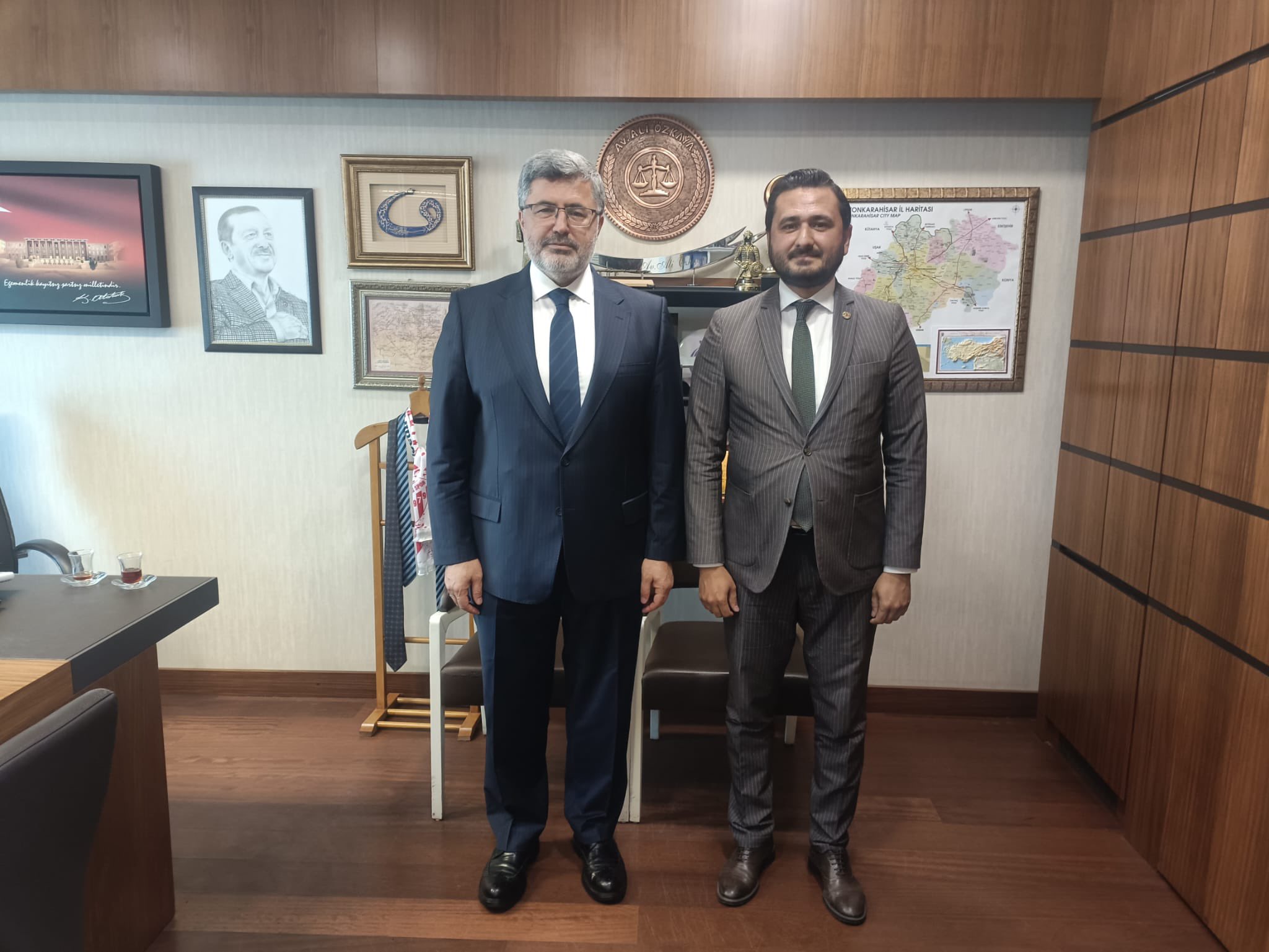 Başkan Ölmez, Afyon Veki̇lleri̇yle Bi̇r Araya Geldi̇1
