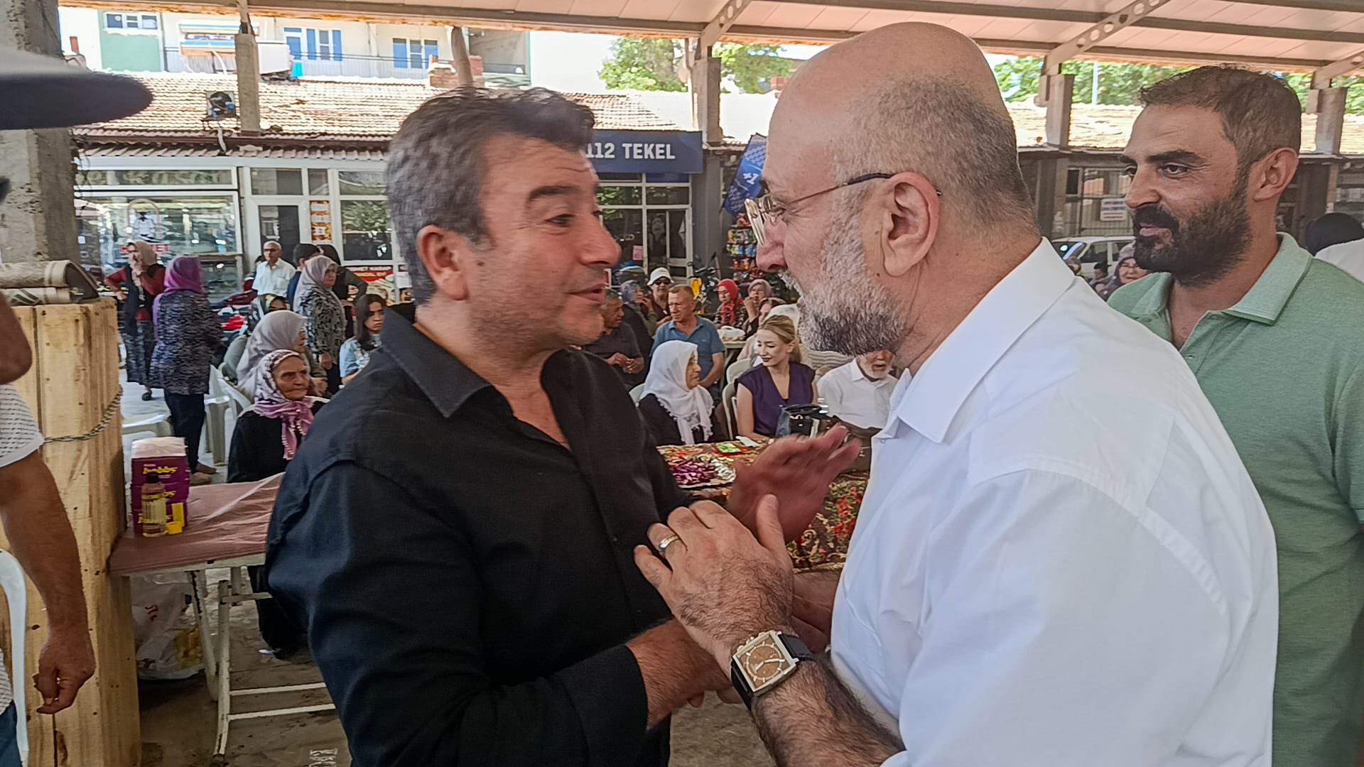 Başkan Şahi̇n Başmakçi’da Hem Teşki̇latla Görüştü Hem Dua Etti̇2