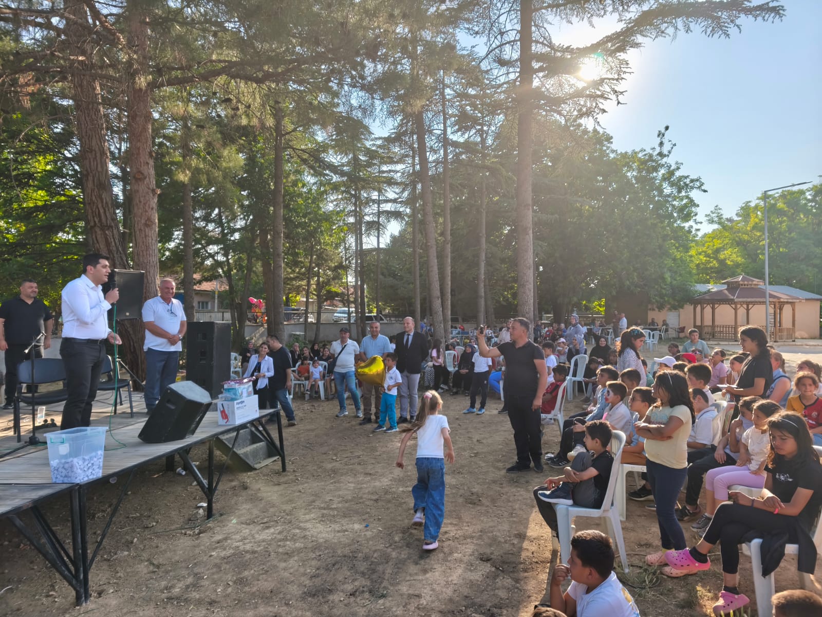 Başmakçi’da Çocuk Şenli̇ği̇ Konserle Taçlandi1