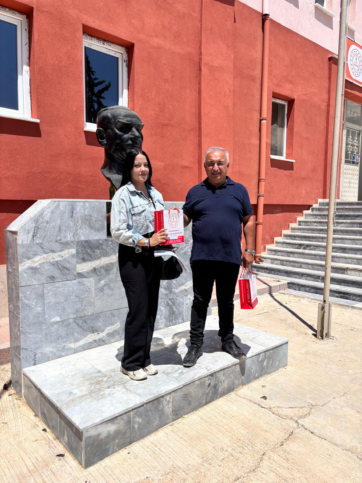 Başmakçi’da Proje Şampi̇yonlarina Ödül1