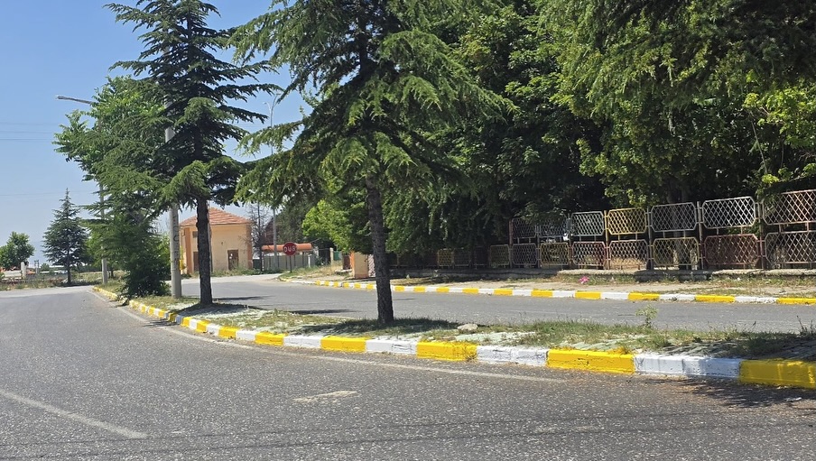 Bolvadi̇n’de Caddelere Esteti̇k Dokunuş (4)