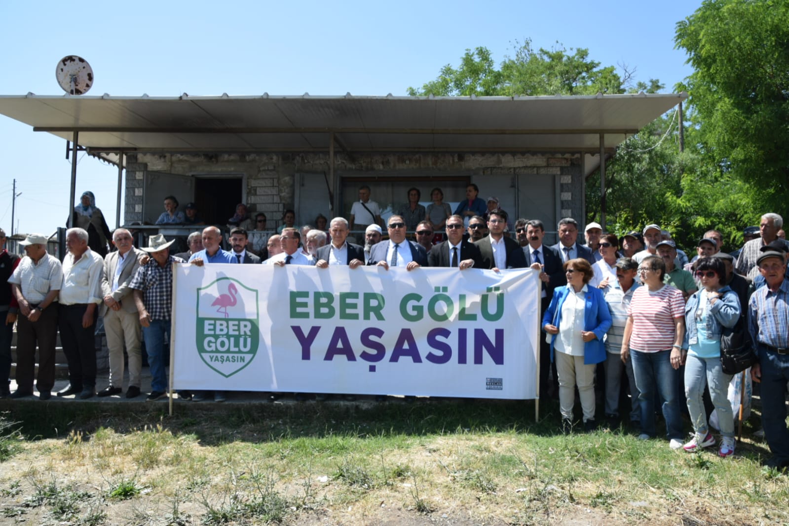 Eber Gölü Kuruyor Afyonkarahi̇sar’da Doğaya Sahi̇p Çikma Çağrisi2