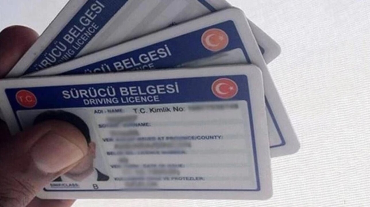 Ehliyette Sok Duzenleme Yeni Donem Basladi Milyonlari Etkileyecek Yas Siniri Geldi