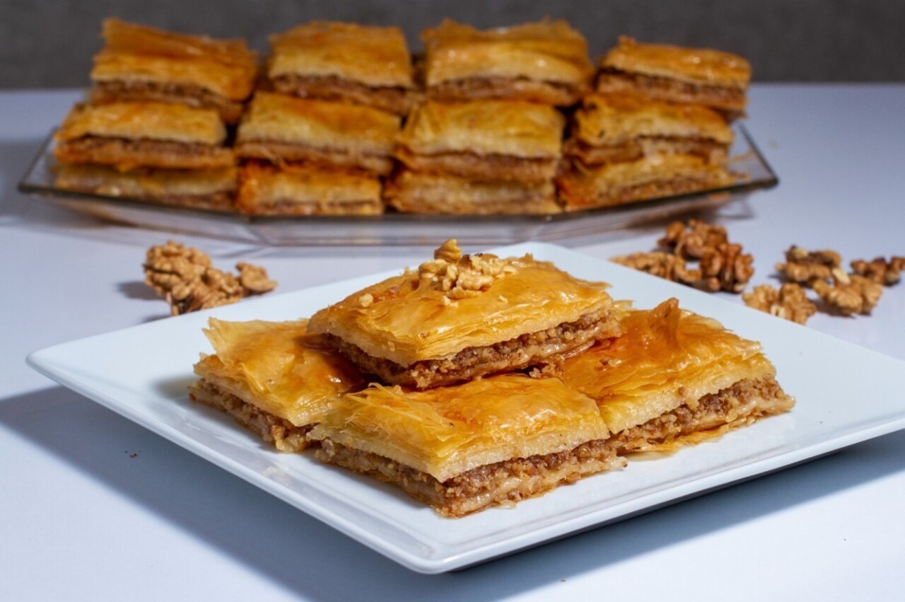 Hazir Yufkayla Sasirtici Pratik Tarif Baklava Ustalarina Tas Cikaracak Nefis Baklava Tarifi 29612