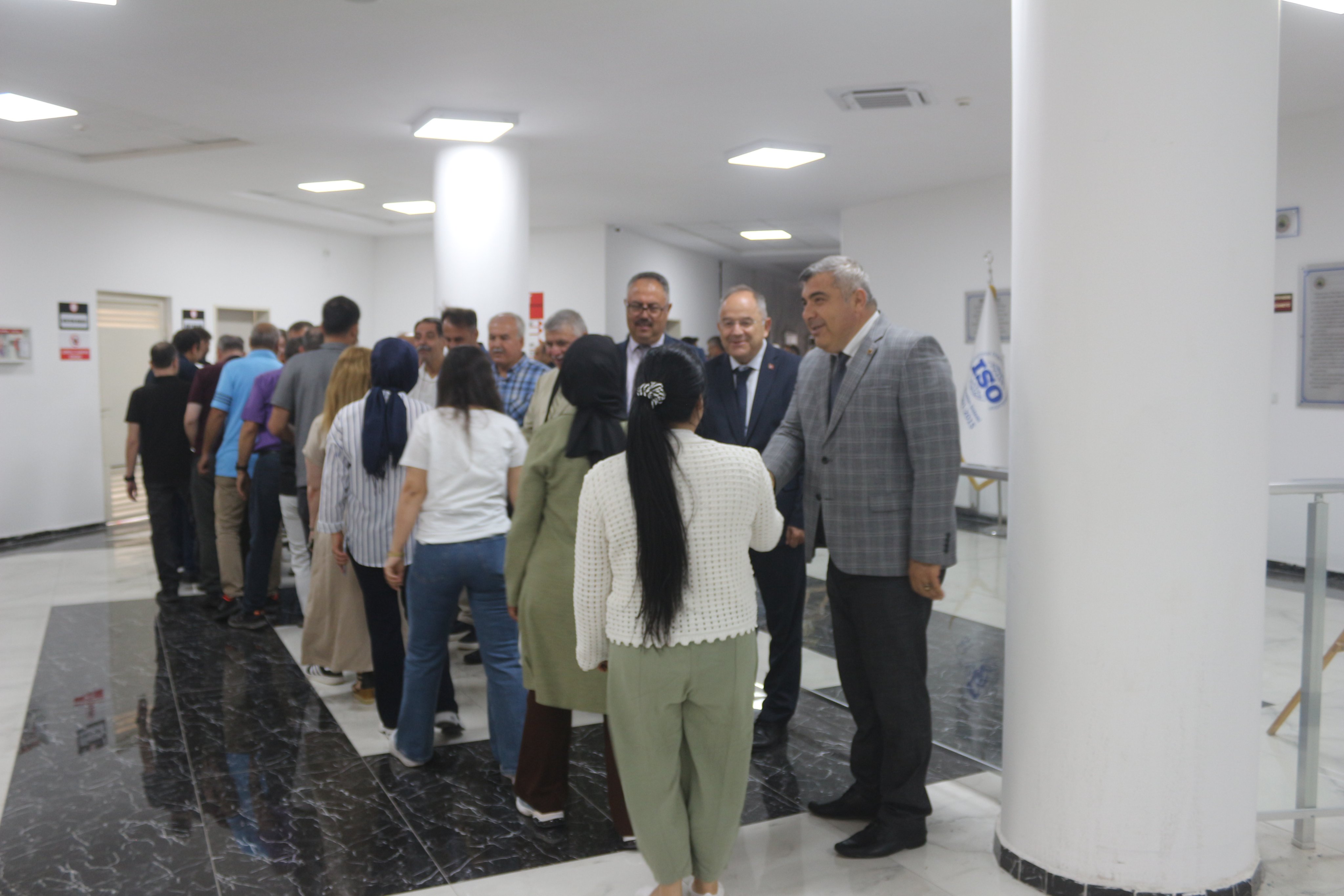 İl Mi̇lli̇ Eği̇ti̇m Müdürlüğünde Bayramlaşma Töreni̇ Gerçekleşti̇ri̇ldi̇3