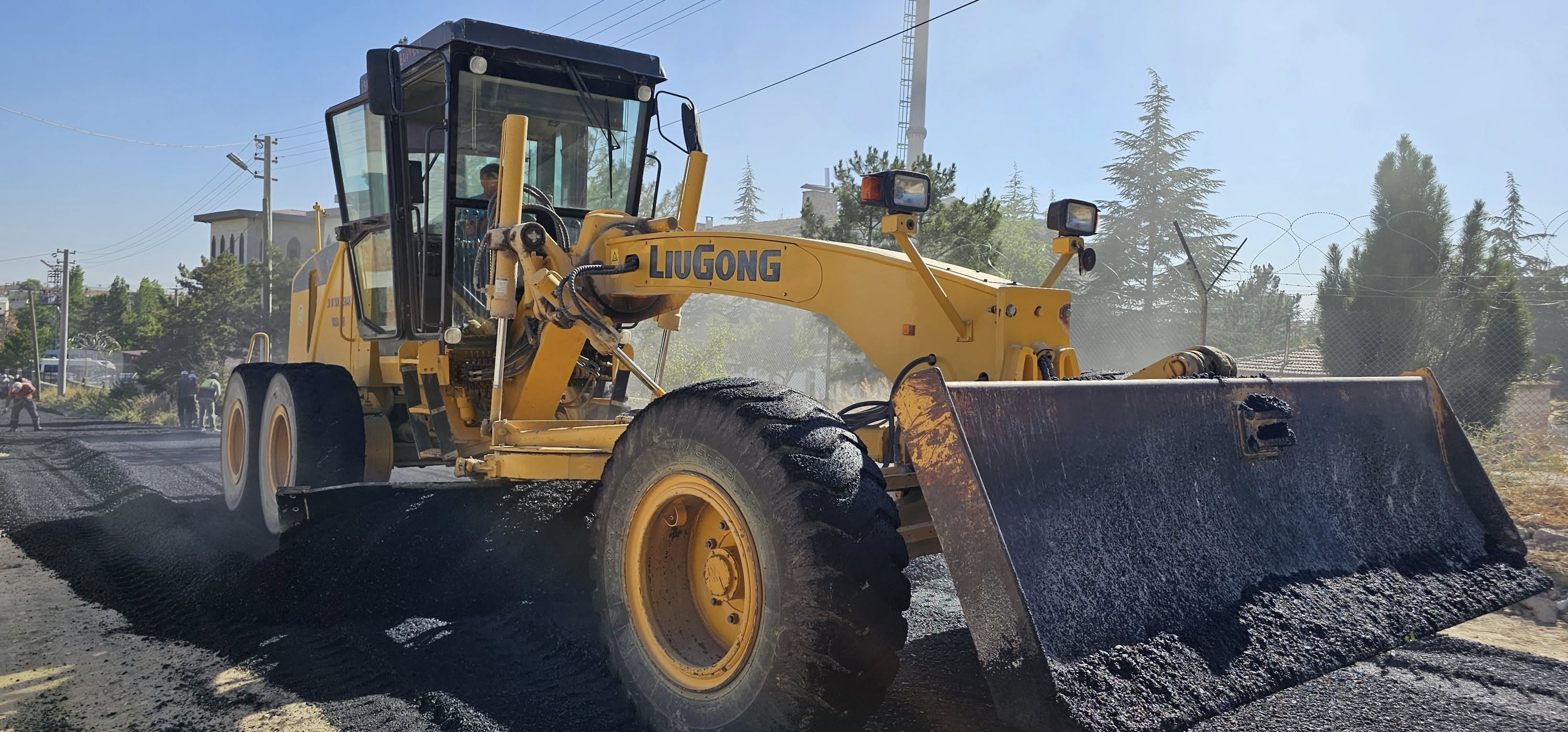 İlçede Yollar Yeni̇leni̇yor 1