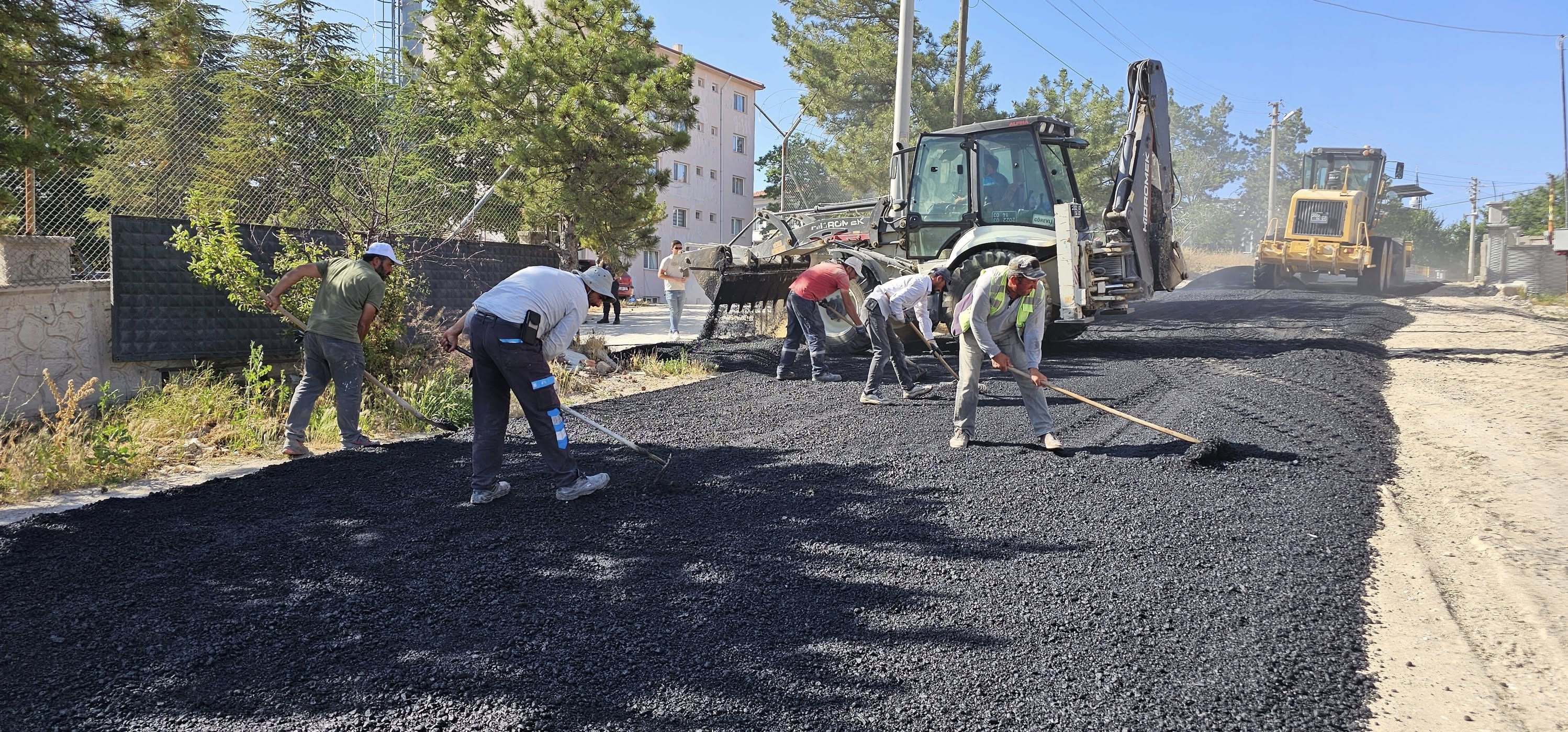 İlçede Yollar Yeni̇leni̇yor 2