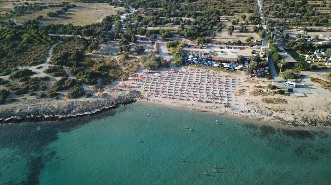Izmir In Parlayan Kumlariyla Unlenen Plaji Serin Suyu Ve Dogal Guzelligiyle Sasirtiyor 95861