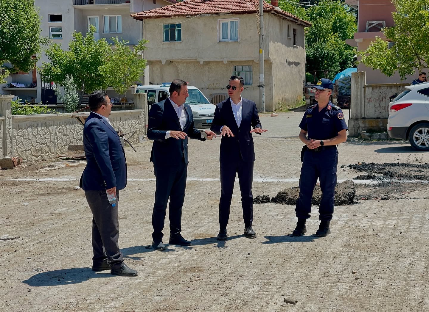 Kaymakam Adim Adim Gezi̇yor 1