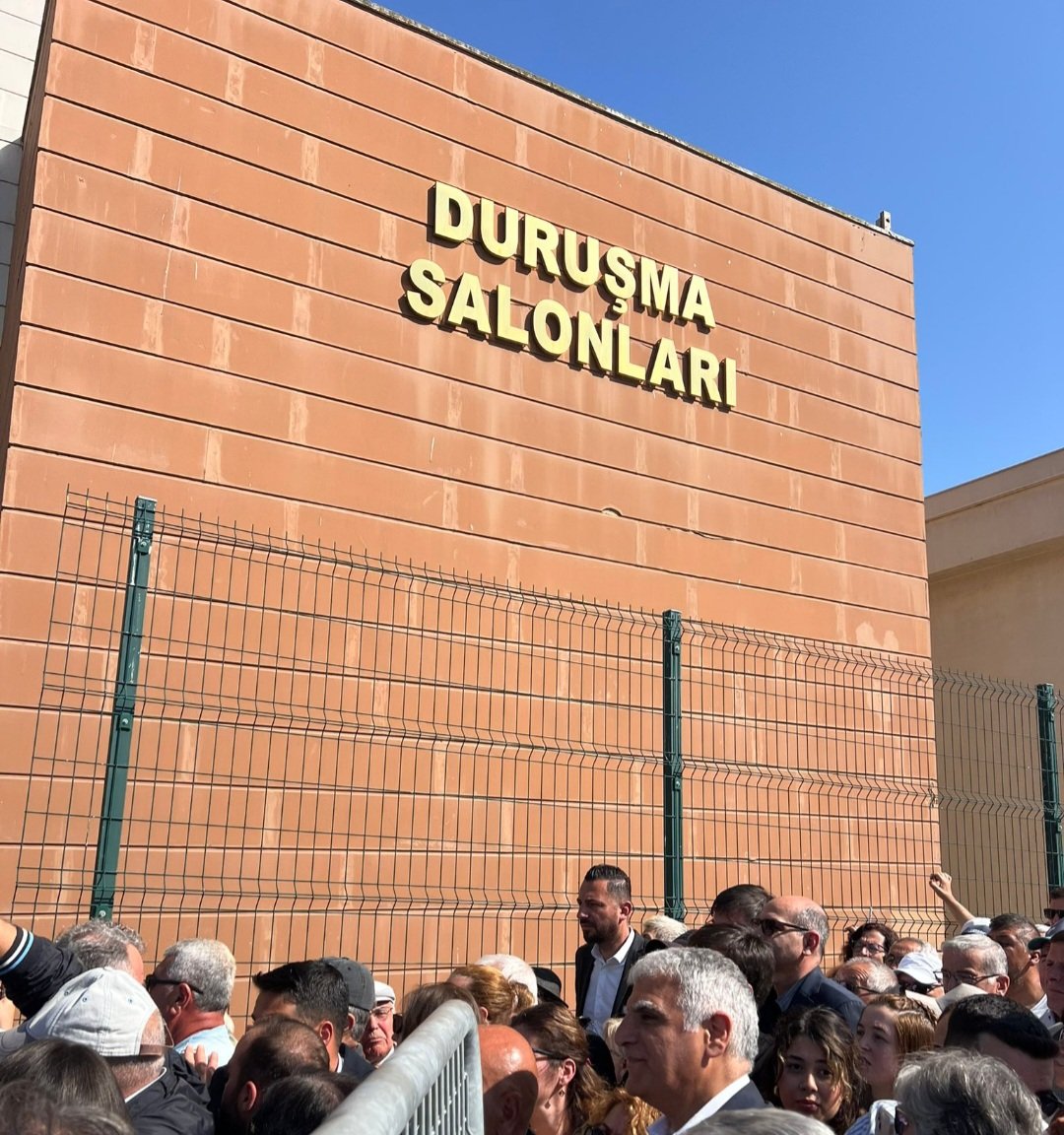 Mi̇lletveki̇li̇ Olgun, İmamoğlu Davasini Si̇li̇vri̇’de Taki̇p Etti̇