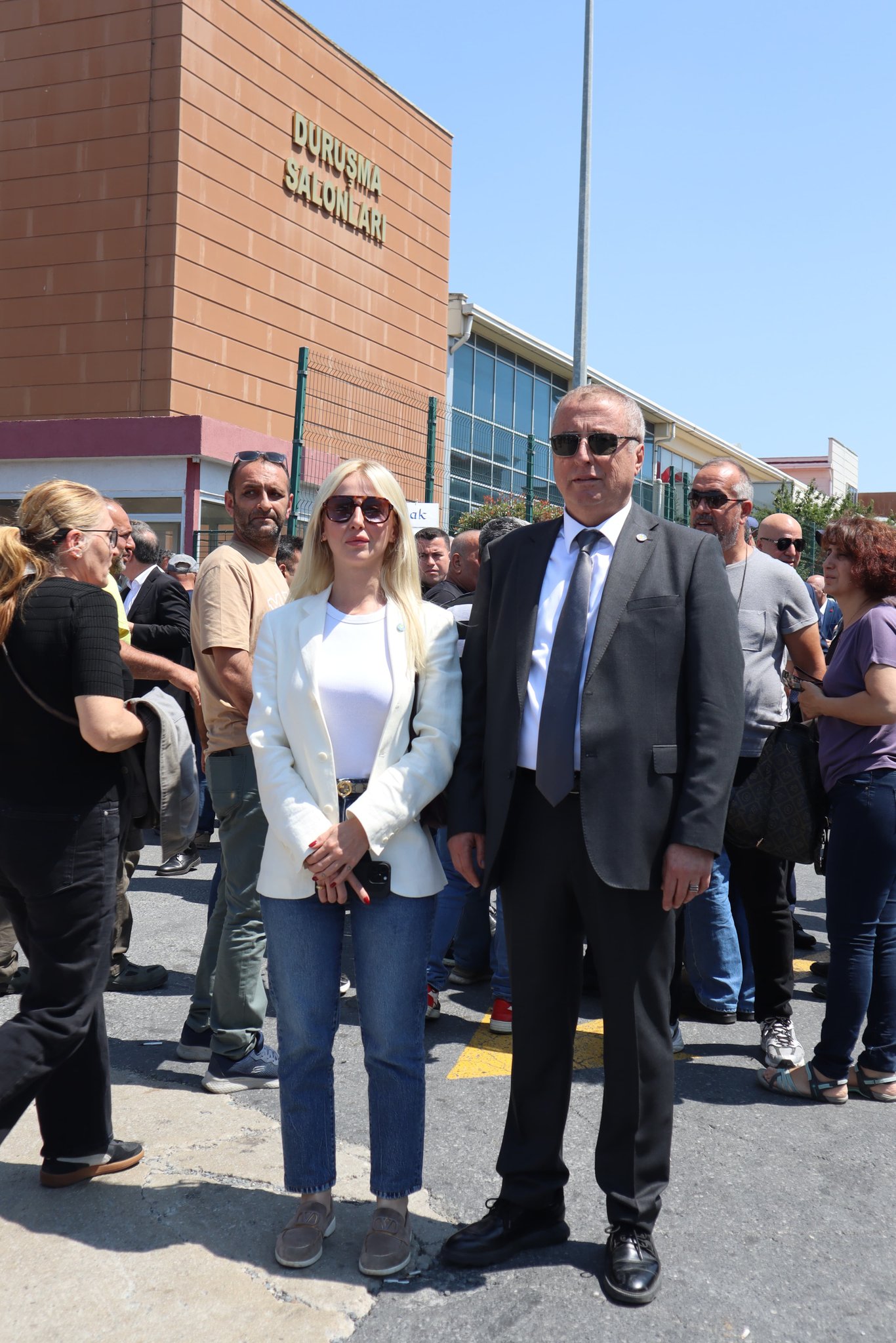 Mi̇lletveki̇li̇ Olgun, İmamoğlu Davasini Si̇li̇vri̇’de Taki̇p Etti̇1