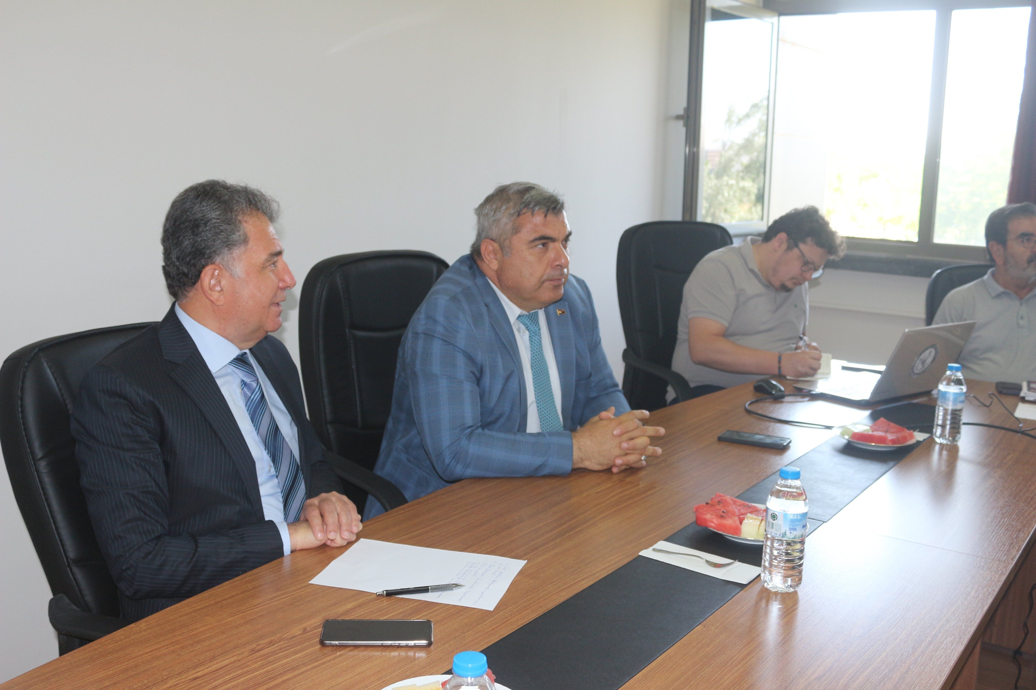 Müdür Sünnetci̇, Akü’deki̇ İl Danişma Kurulu Toplantisina Katildi