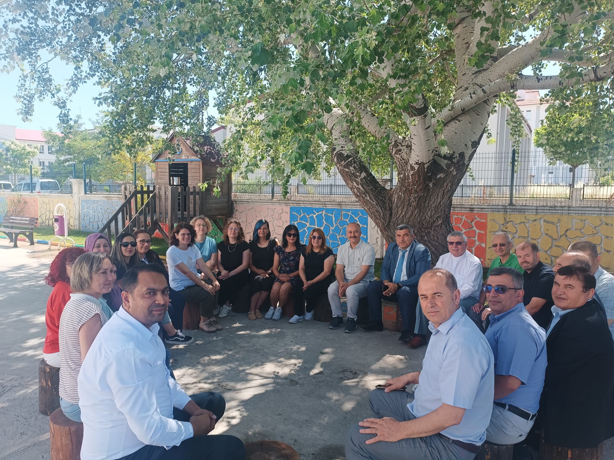 Müdür Sünnetci̇'den Öğretmenlere Mesleki̇ Çalişma Zi̇yareti̇1