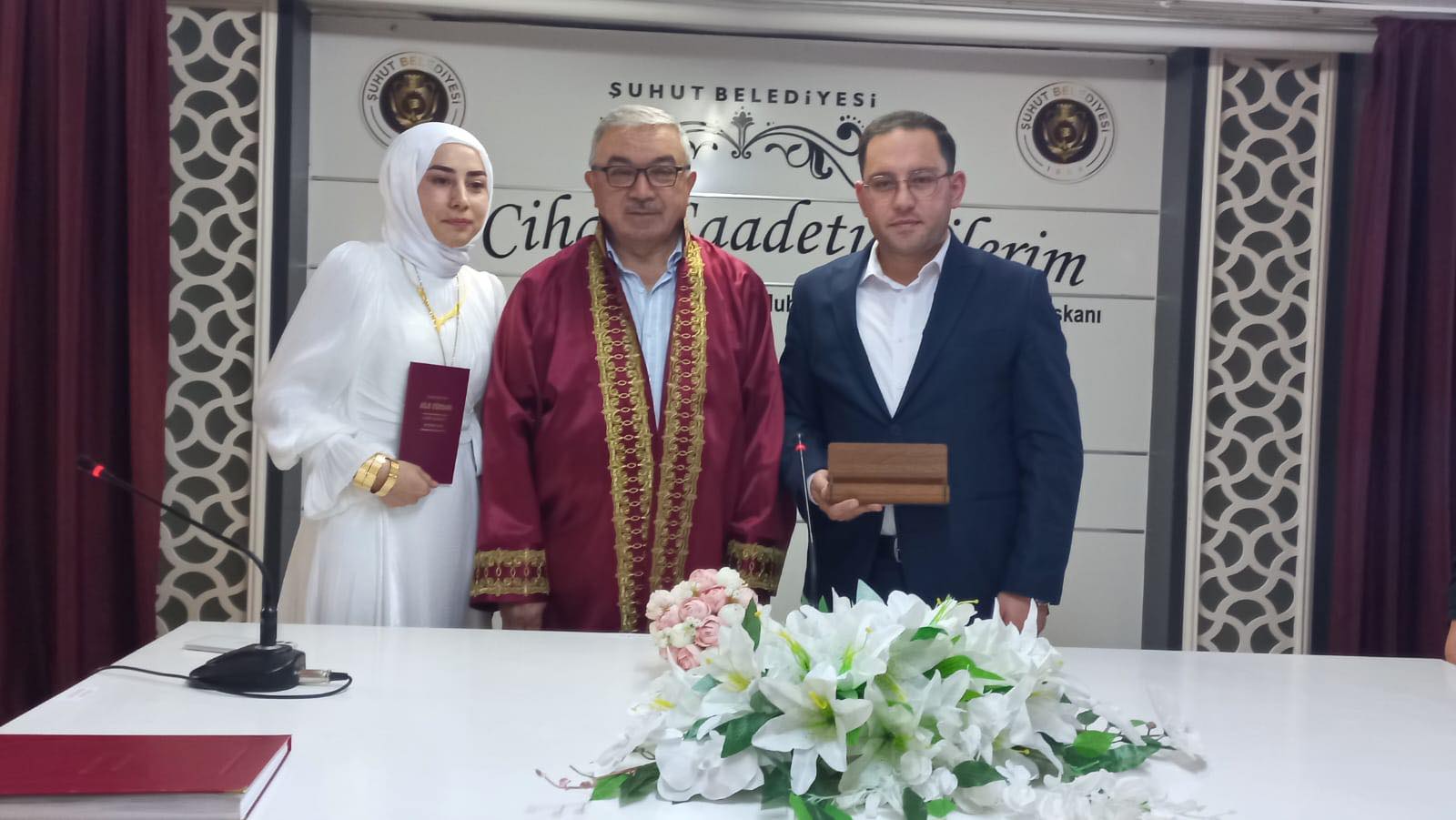 Ni̇kâh Akdi̇ni̇ Başkan Özaşkin Gerçekleşti̇rdi̇