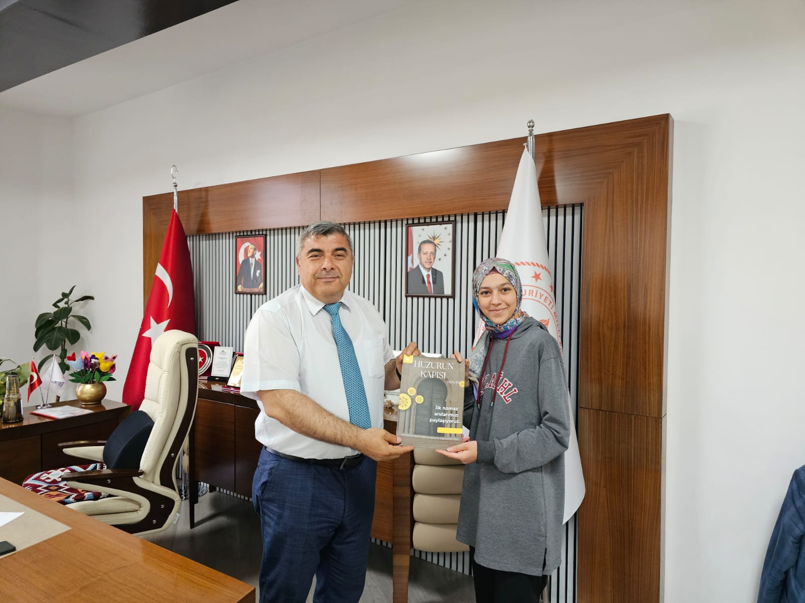 Öğrenci̇leri̇n İlk Yayin Heyecanina Müdür Sünnetci̇ Ortak Oldu2