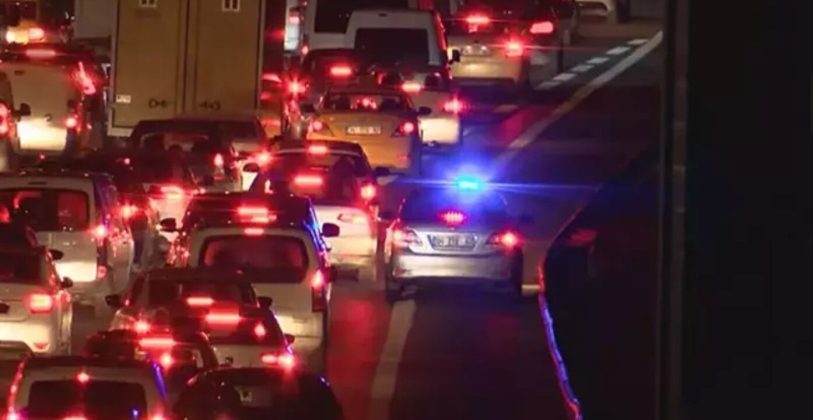 Trafik Kurallarinda Yeni Donem Bakin Ne Degisti ‘ Cakar Kullananlar Artik Buyuk Bedel Odeyecek 813X420