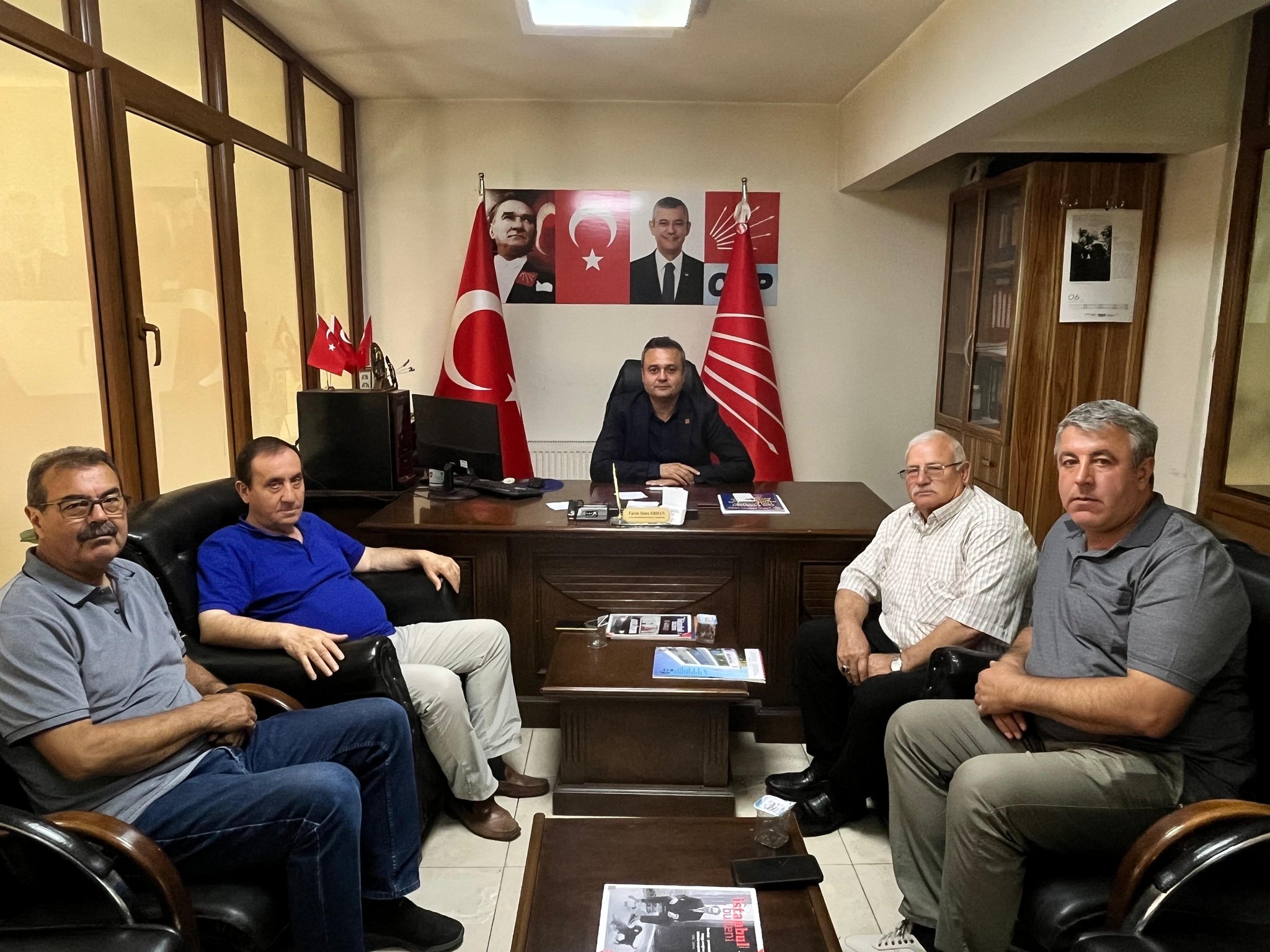 Tüm Emekli̇ler Derneği̇, Chp İl Başkanliği’ni Zi̇yaret Etti̇ Kopya