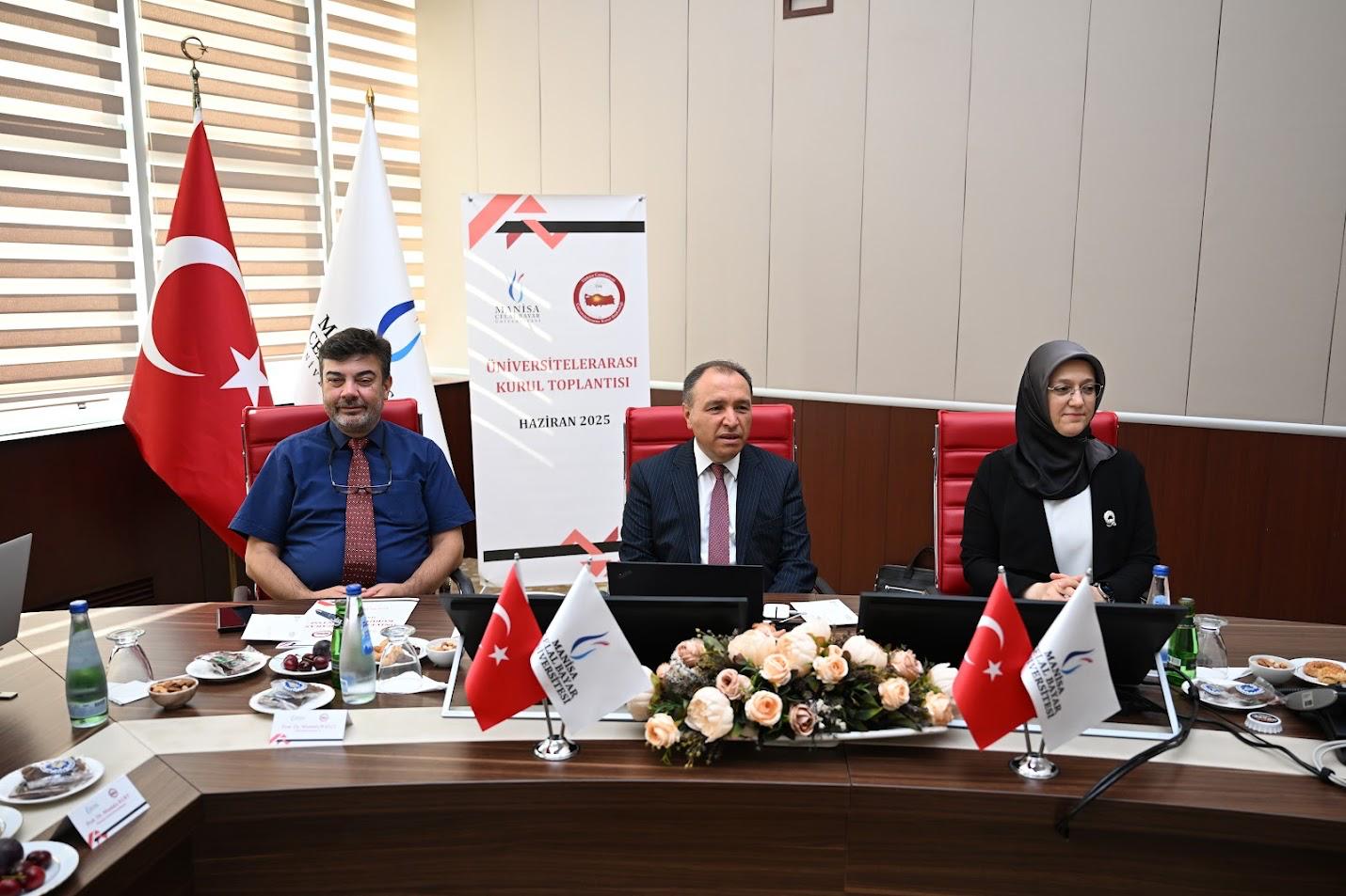 Üak Yöneti̇m Kurulu, Mani̇sa Celal Bayar Üni̇versi̇tesi̇nde Toplandi