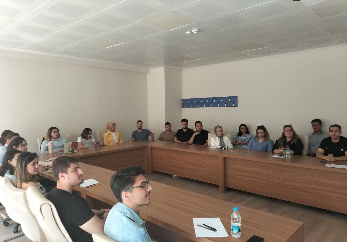 Afsü’de Yeni̇ Personel İçi̇n Uyum Eği̇ti̇mi̇ Düzenlendi̇1