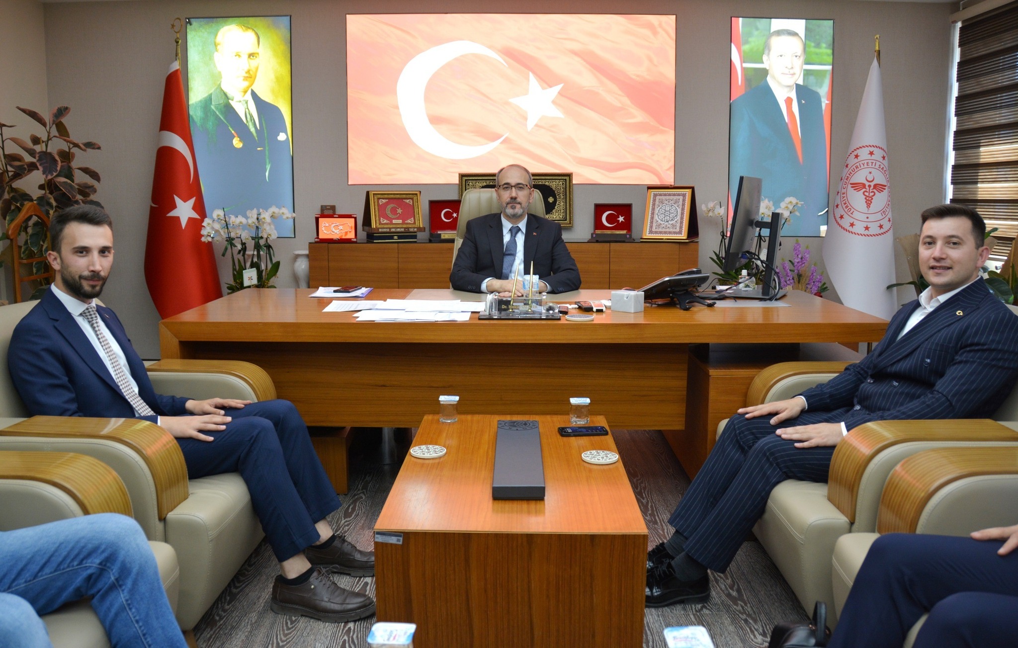 Ak Gençli̇k Yeni̇ Müdürle Ne Konuştu 1