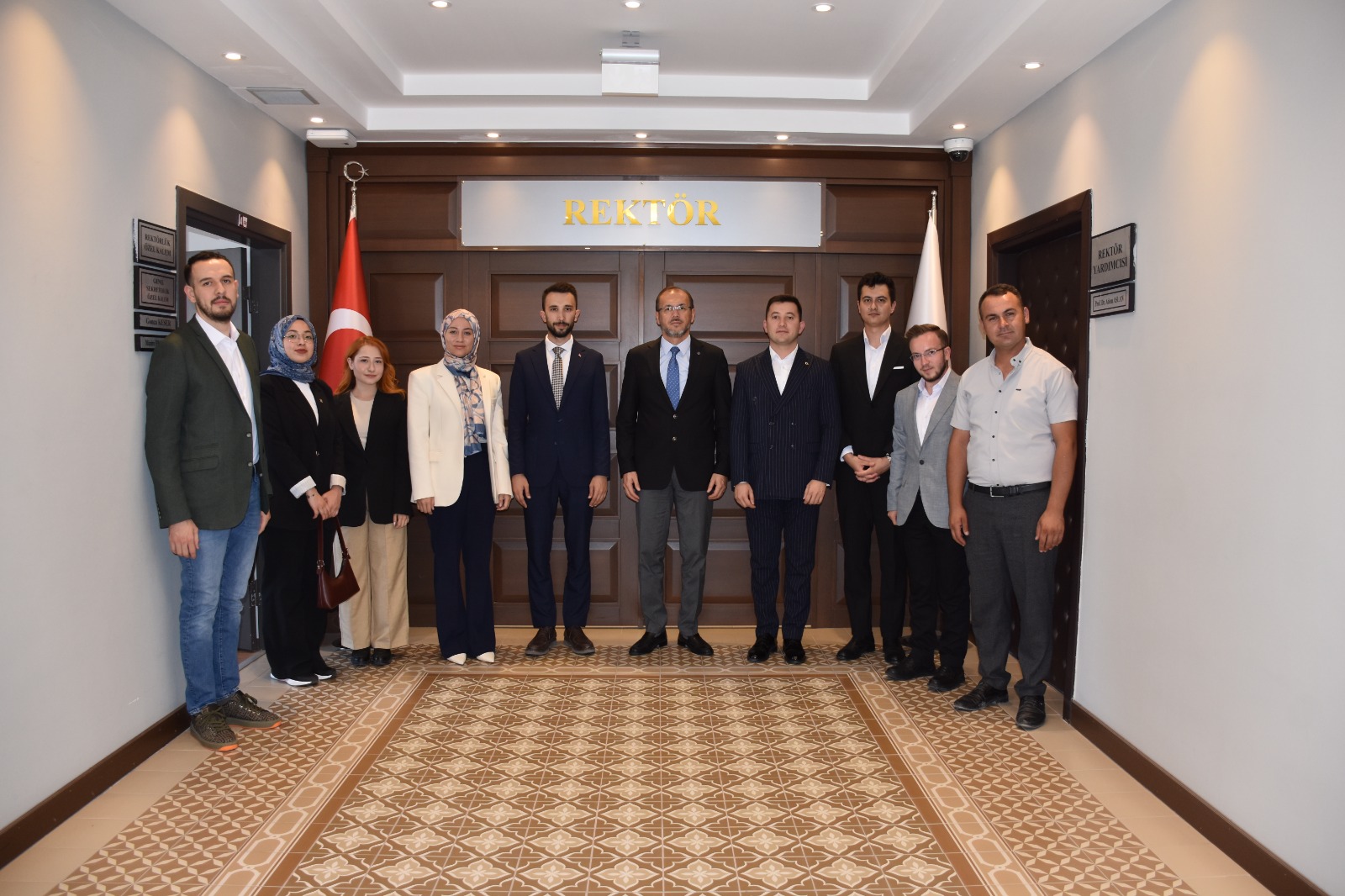 Ak Parti Gençlik Kollarından Rektör Karakaş’a Nezaket Ziyareti