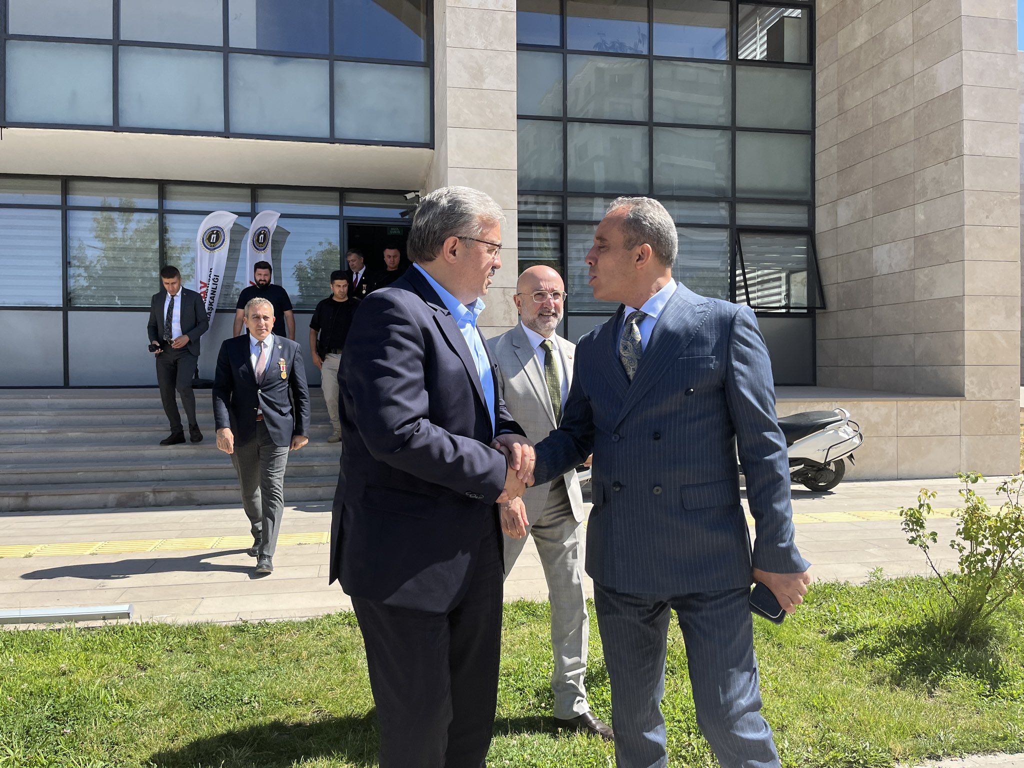 Ak Parti̇ Heyeti̇nden Şehi̇t Ai̇leleri̇ Vakfina Zi̇yaret (3)