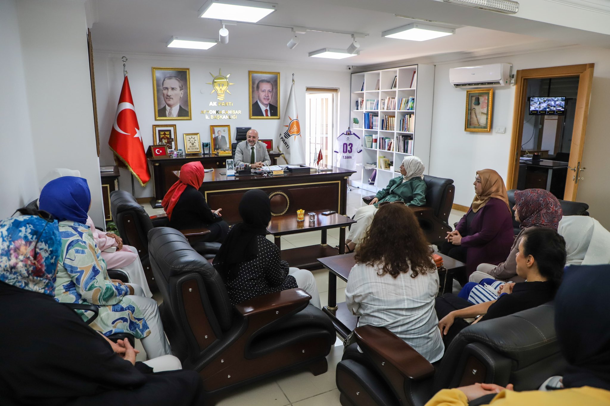 Ak Parti̇'de Kadin Gücü Vurgusu (2)