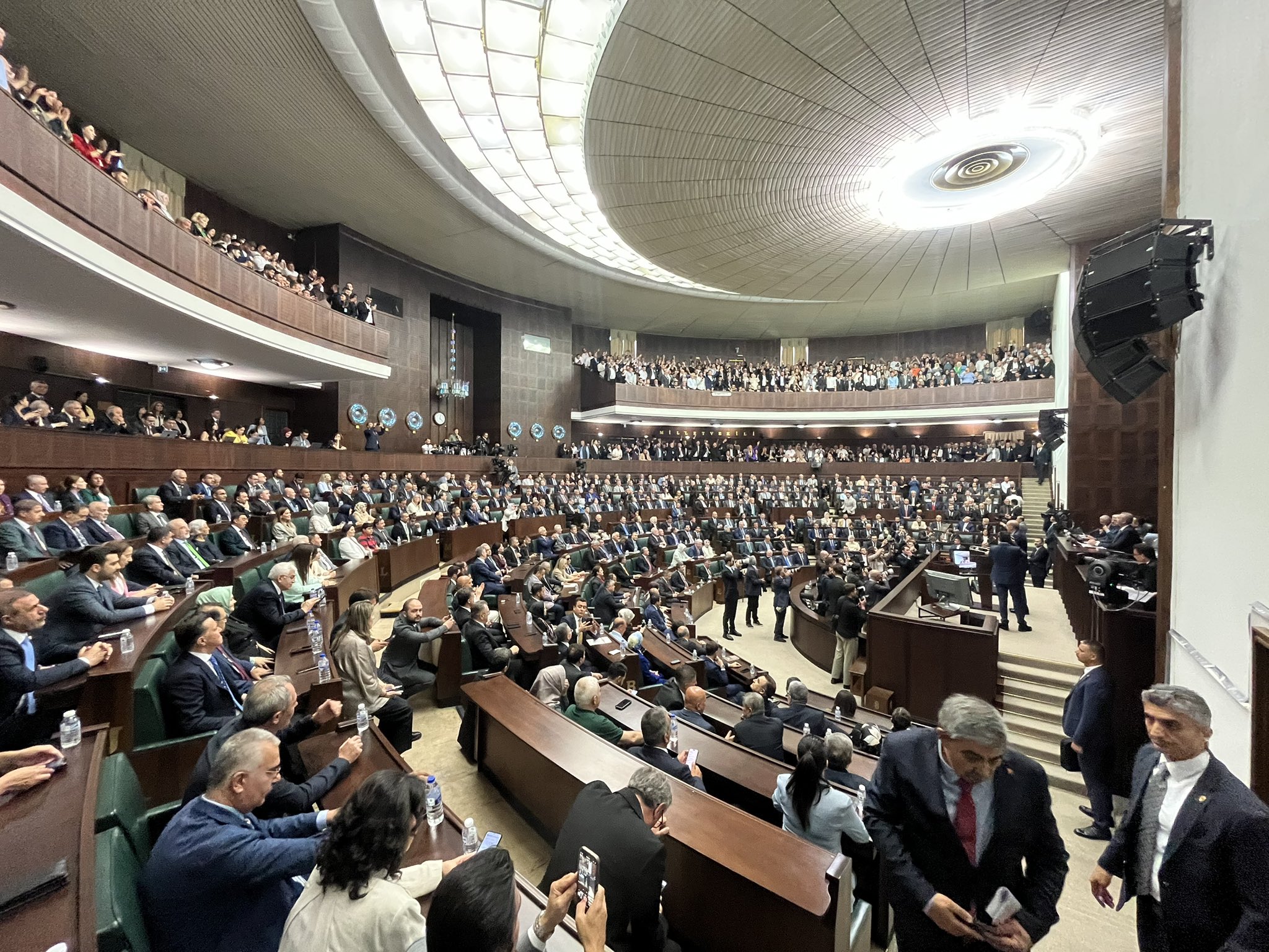 Ak Parti̇li̇ Veki̇ller, Grup Toplantisinda Erdoğan’a Destek Verdi̇ (3)