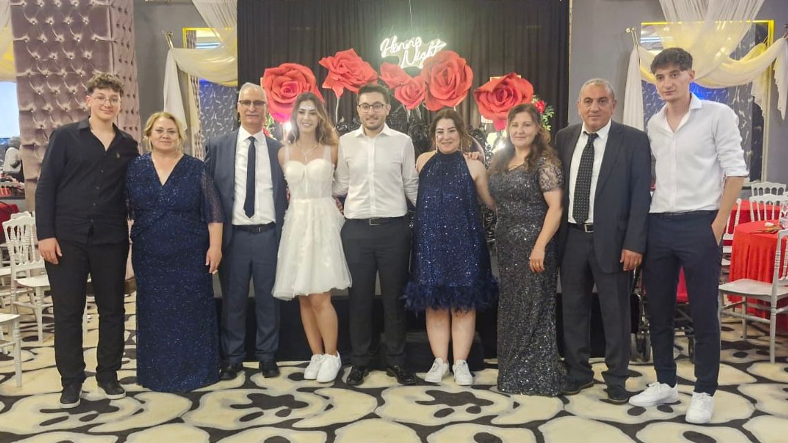 Aslanmi̇rza Ve Aydin Ai̇leleri̇ni̇n Mutlu Günü 1