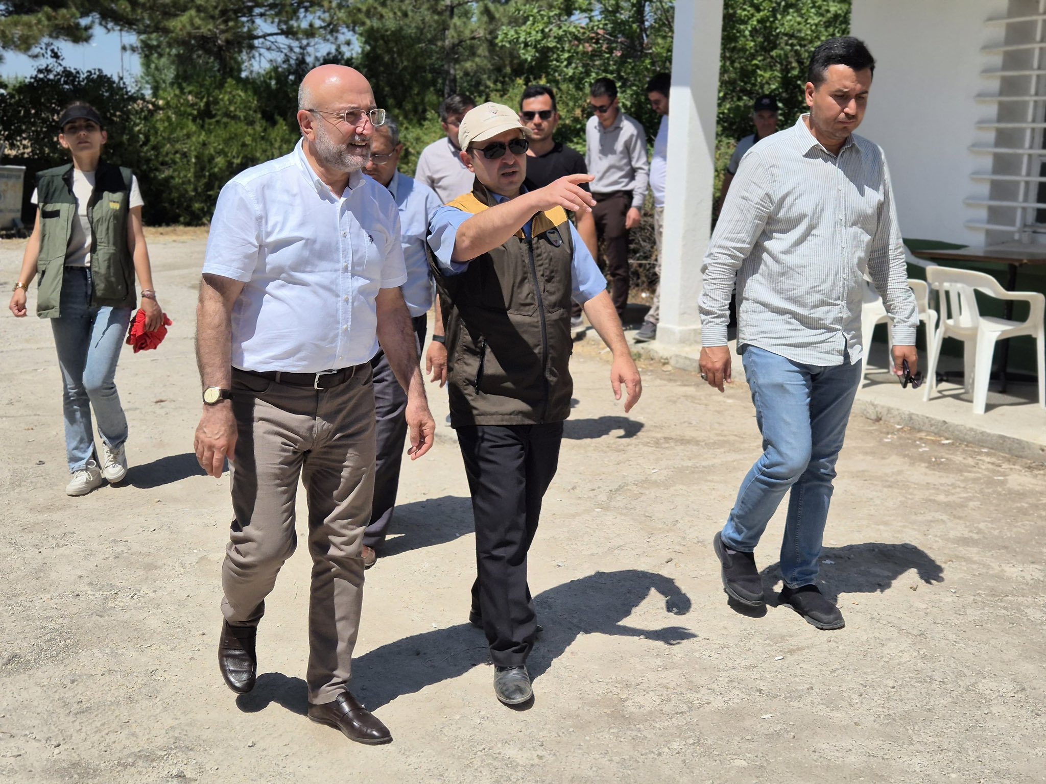 Başkan Şahin İhsaniye’de Yatırımları Yerinde İnceledi (1)
