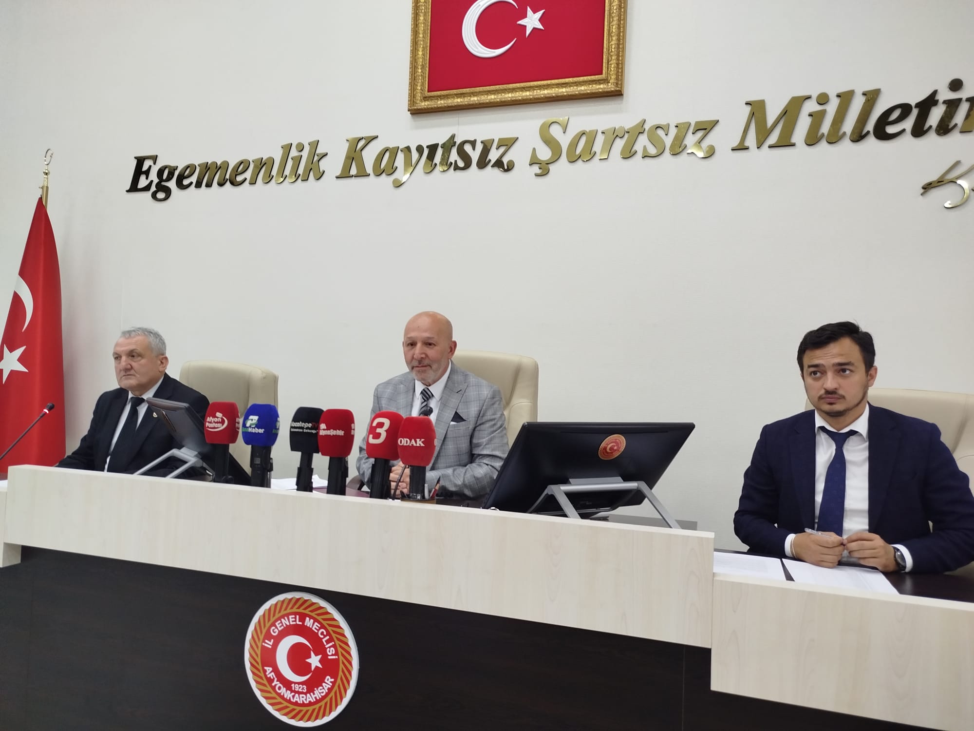 C835Aa2D 35Dd 439E 855B C89Ccb4D943C-1