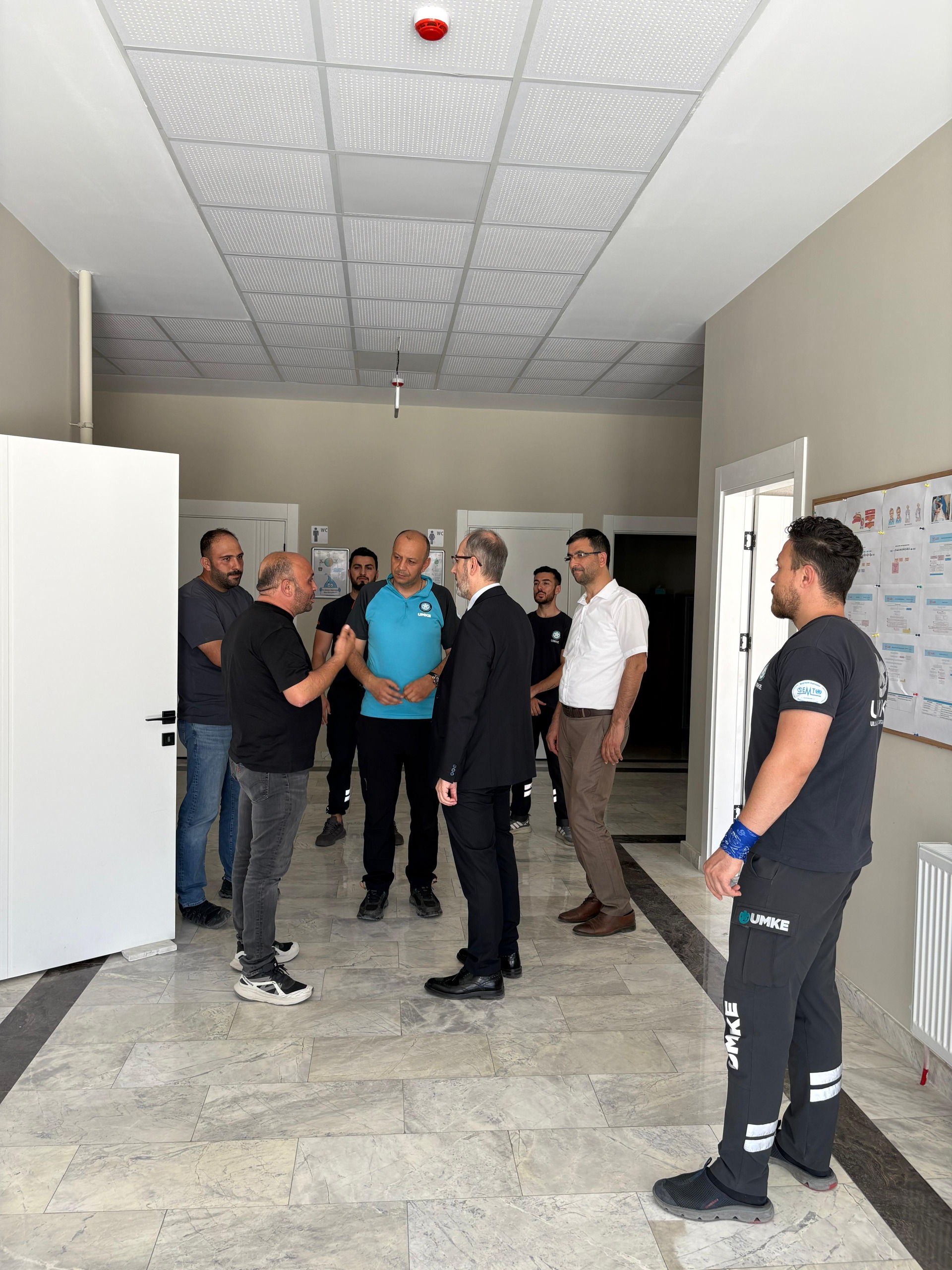 İl Sağlik Müdürü Öztürk’ten Yeni̇ Sağlik Kompleksi̇ne Zi̇yaret (1)