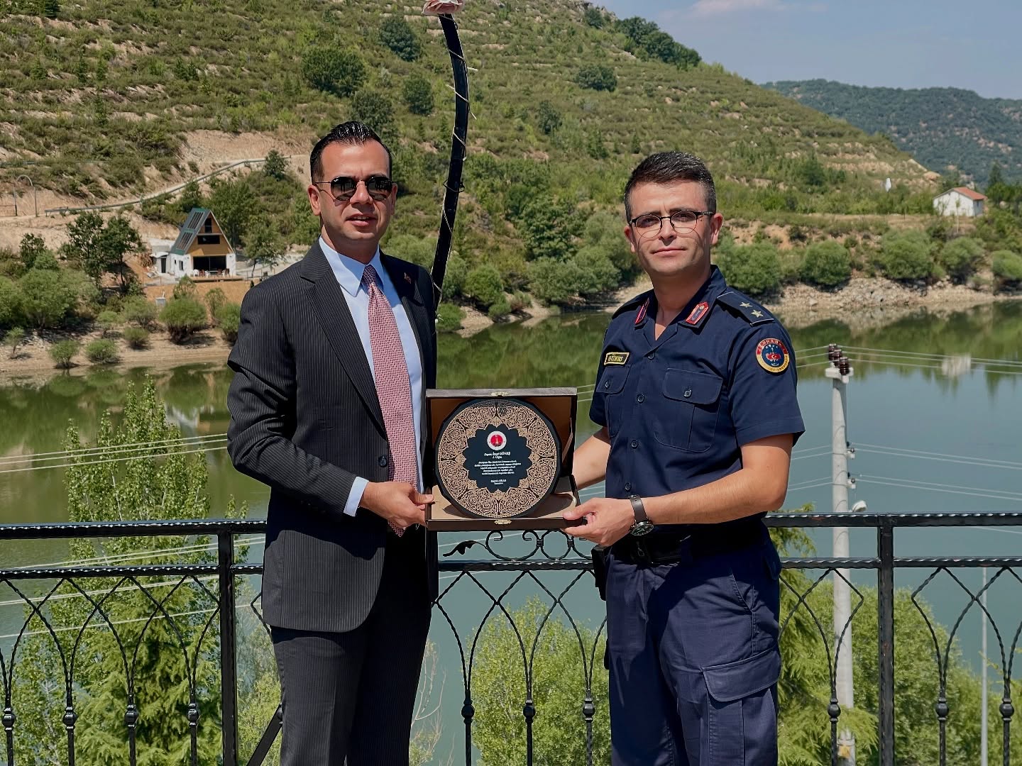 Kaymakam Aslan, Veda Mesaji Yayinladi ..