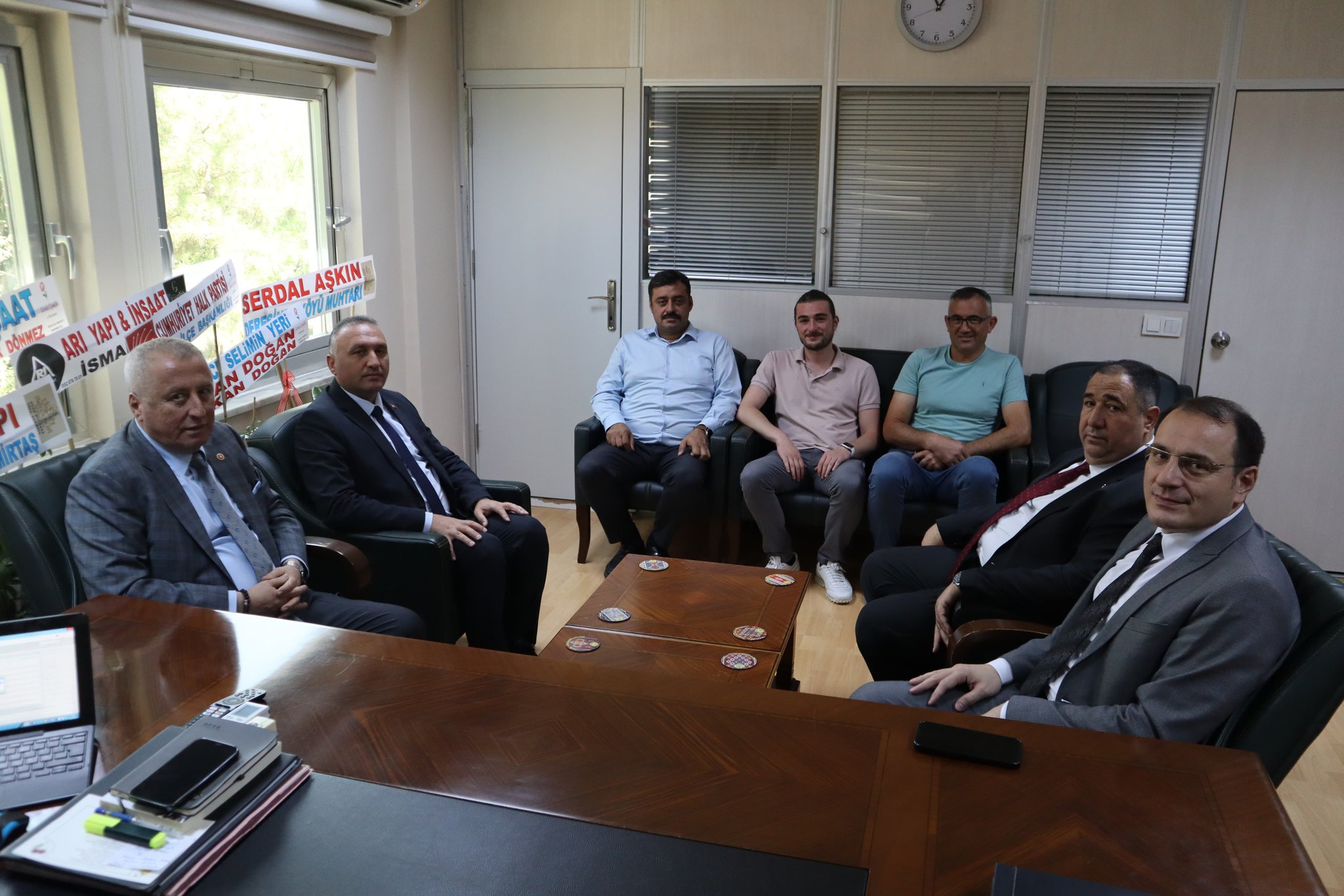 Mi̇lletveki̇li̇ Olgun İle Yeni̇ Kaymakam Ne Görüştü 1