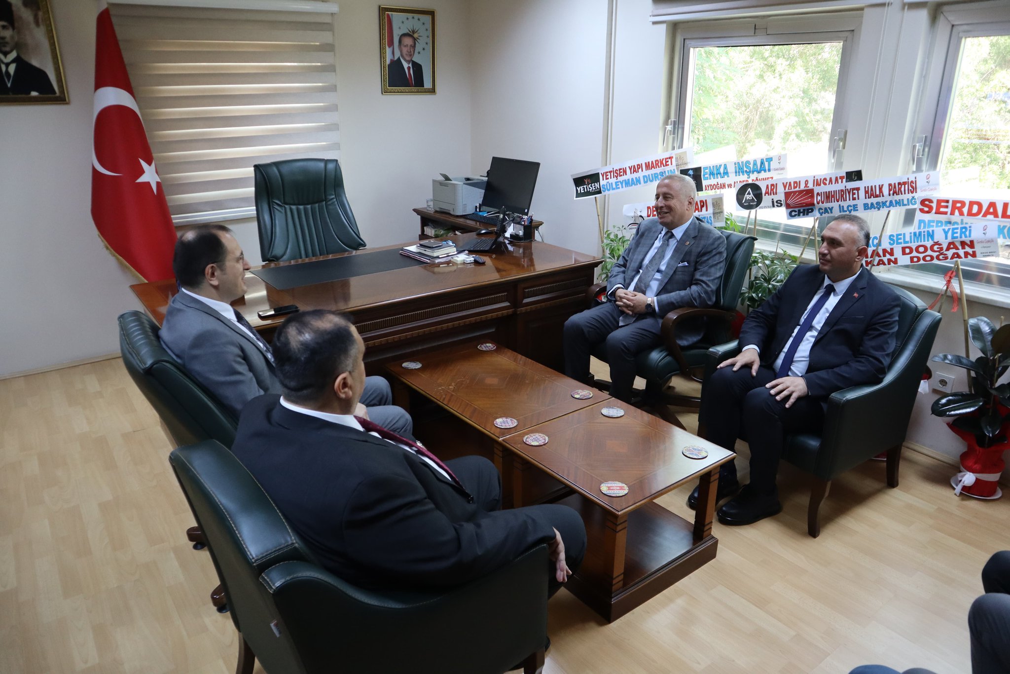 Mi̇lletveki̇li̇ Olgun İle Yeni̇ Kaymakam Ne Görüştü 2