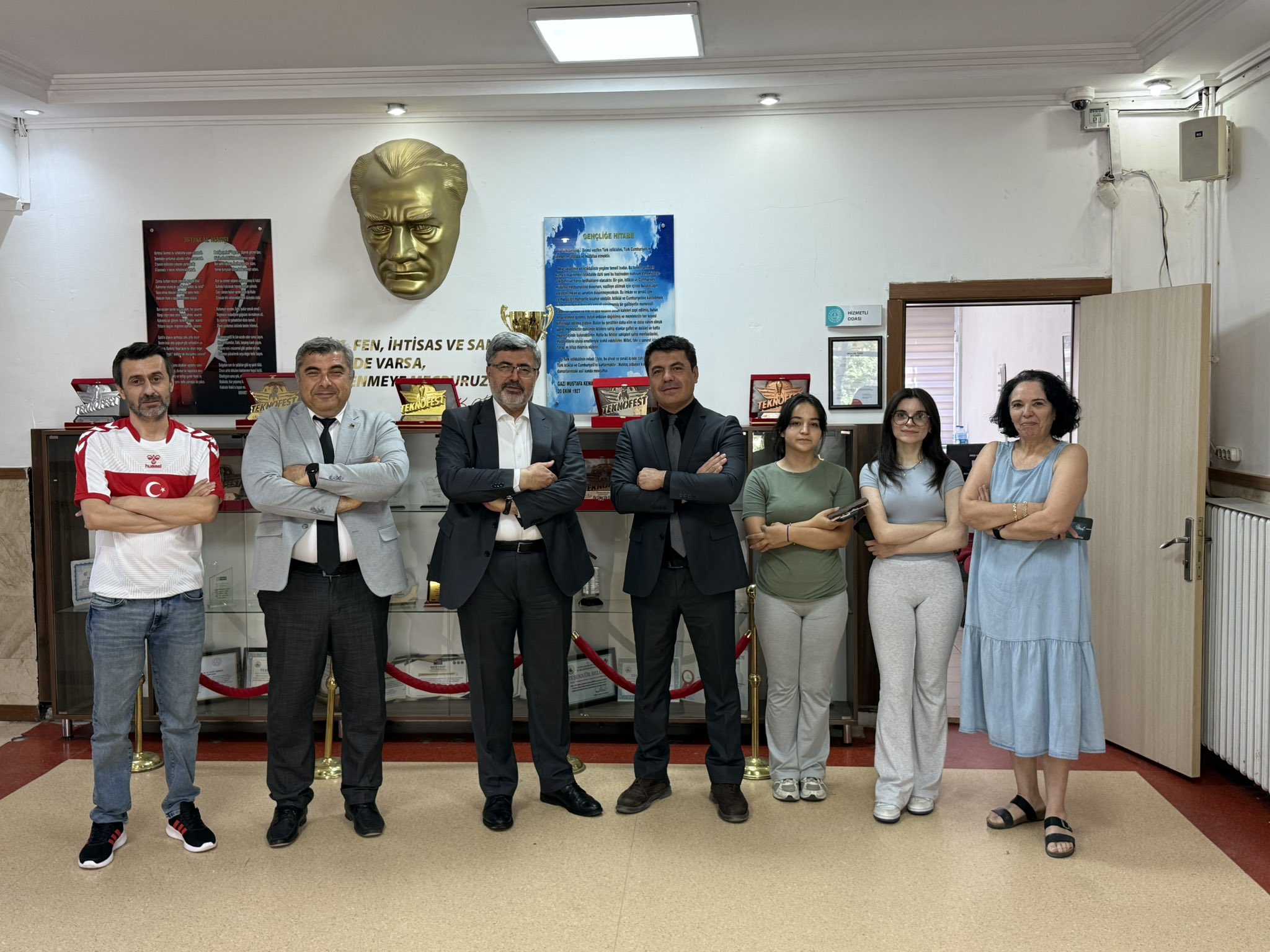 Mi̇lletveki̇li̇ Özkaya’dan Dumlupinar Bi̇lsem’e Tebri̇k Zi̇yareti̇ (3)