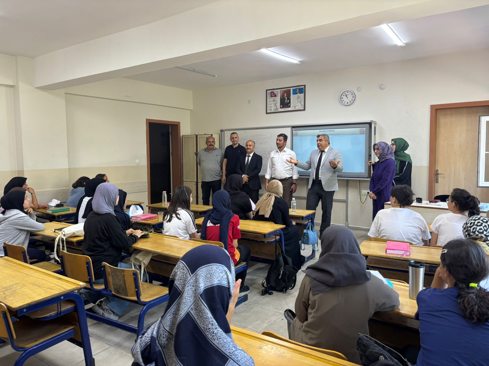 Müdür Sünnetci̇ Yaz Kurslarini Zi̇yaret Etti̇ (3)